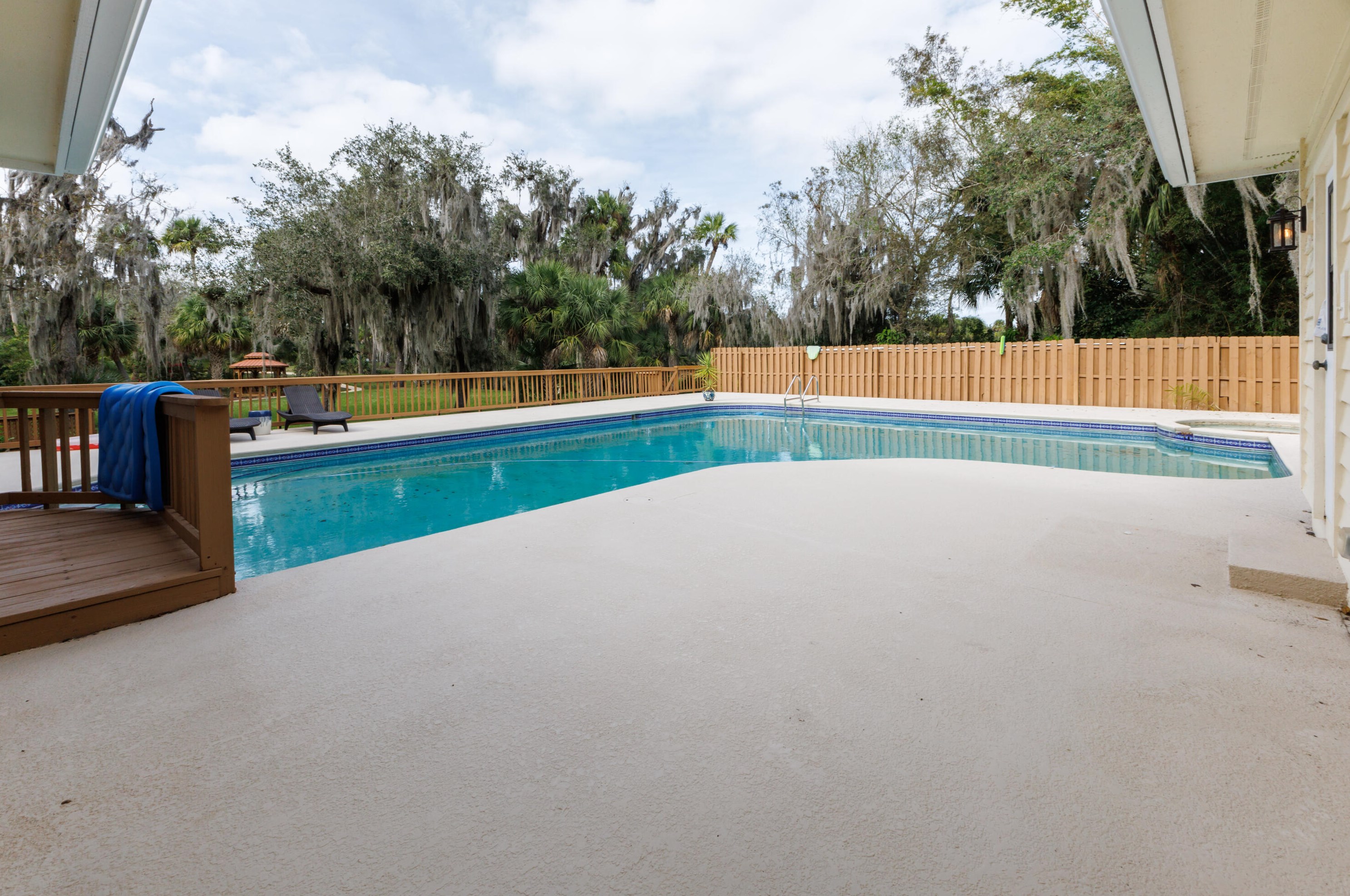 5155 Palmetto Ave, Fort Pierce FL  34982-7266 exterior