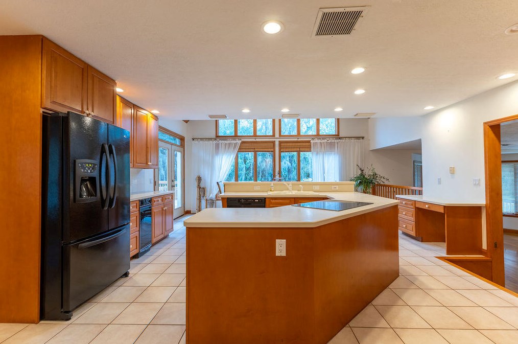 5155 Palmetto Ave, Fort Pierce FL  34982-7266 exterior