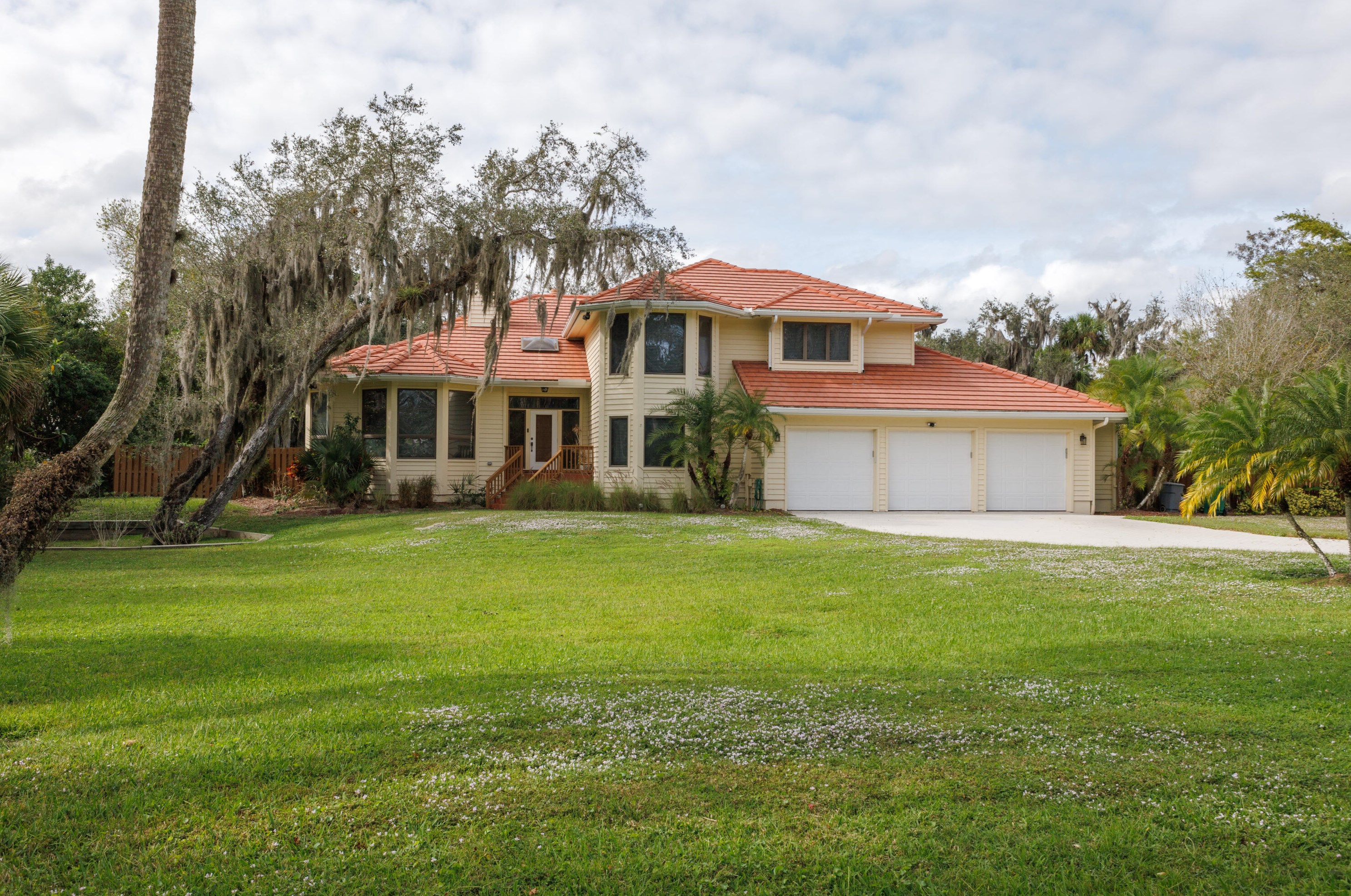 5155 Palmetto Ave, Fort Pierce FL  34982-7266 exterior