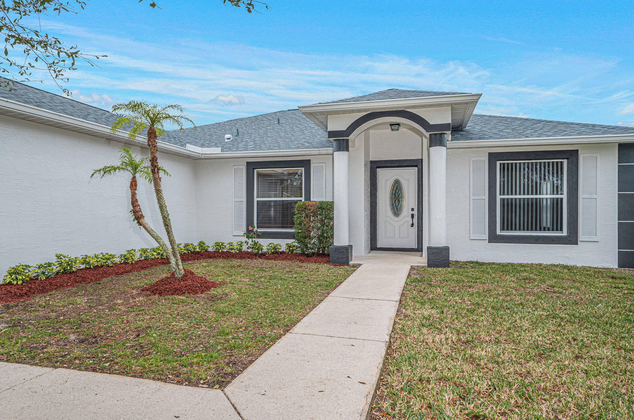 933 Kappa Ave, Fort Pierce, FL 34953-5663