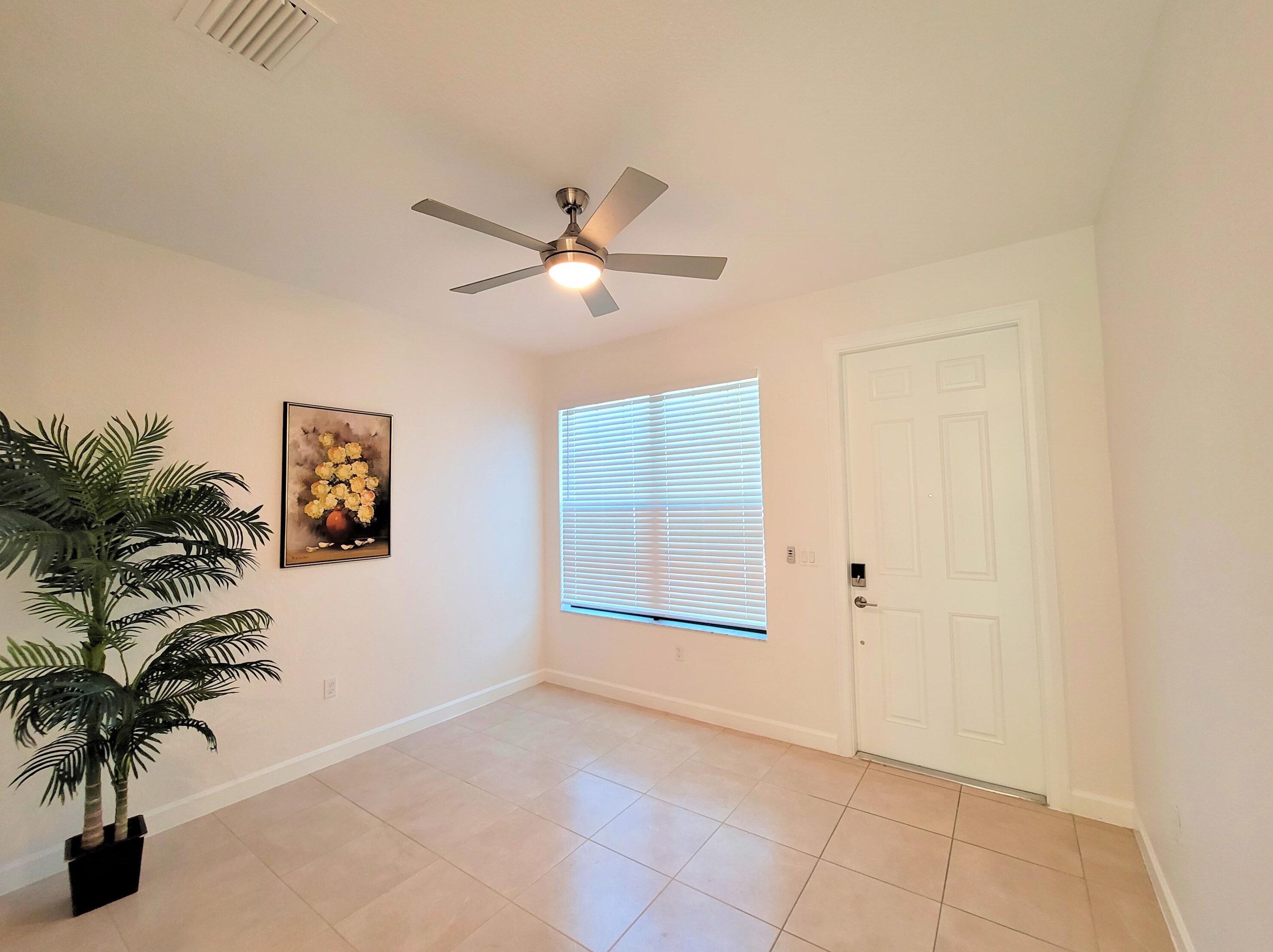 10071 W Villa Cir, Vero Beach, FL 32966