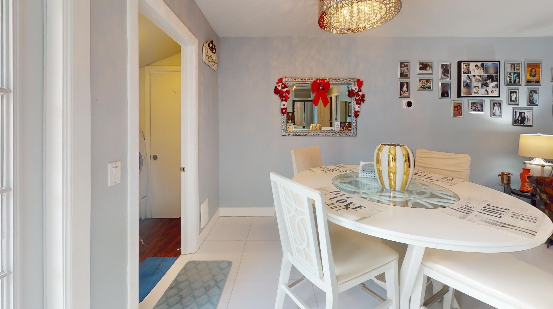 486 Archer Ave, Fort Pierce FL  34983-1076 exterior