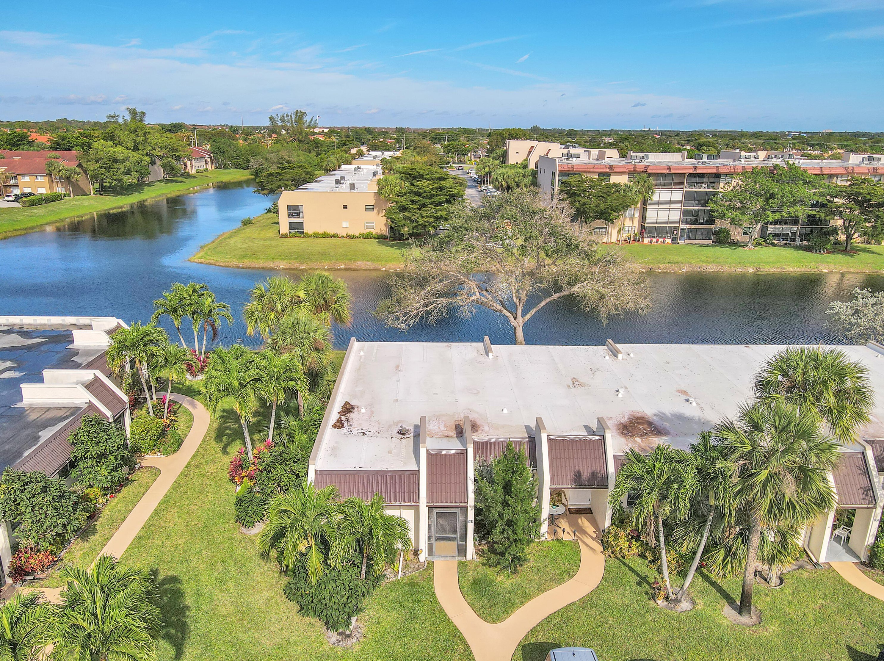 157 Lake Rebecca Dr, West Palm Beach, FL 33411
