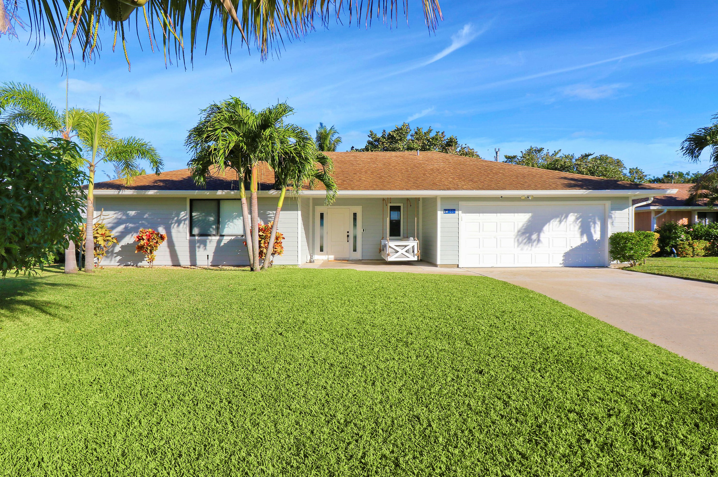 51 Russell St, Jupiter, FL 33469-2661