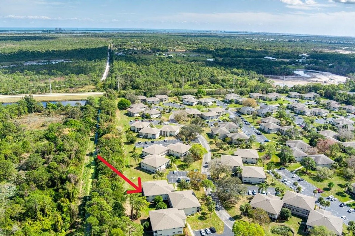 29 Lake Vista Trl, Fort Pierce FL  34952-1503 exterior