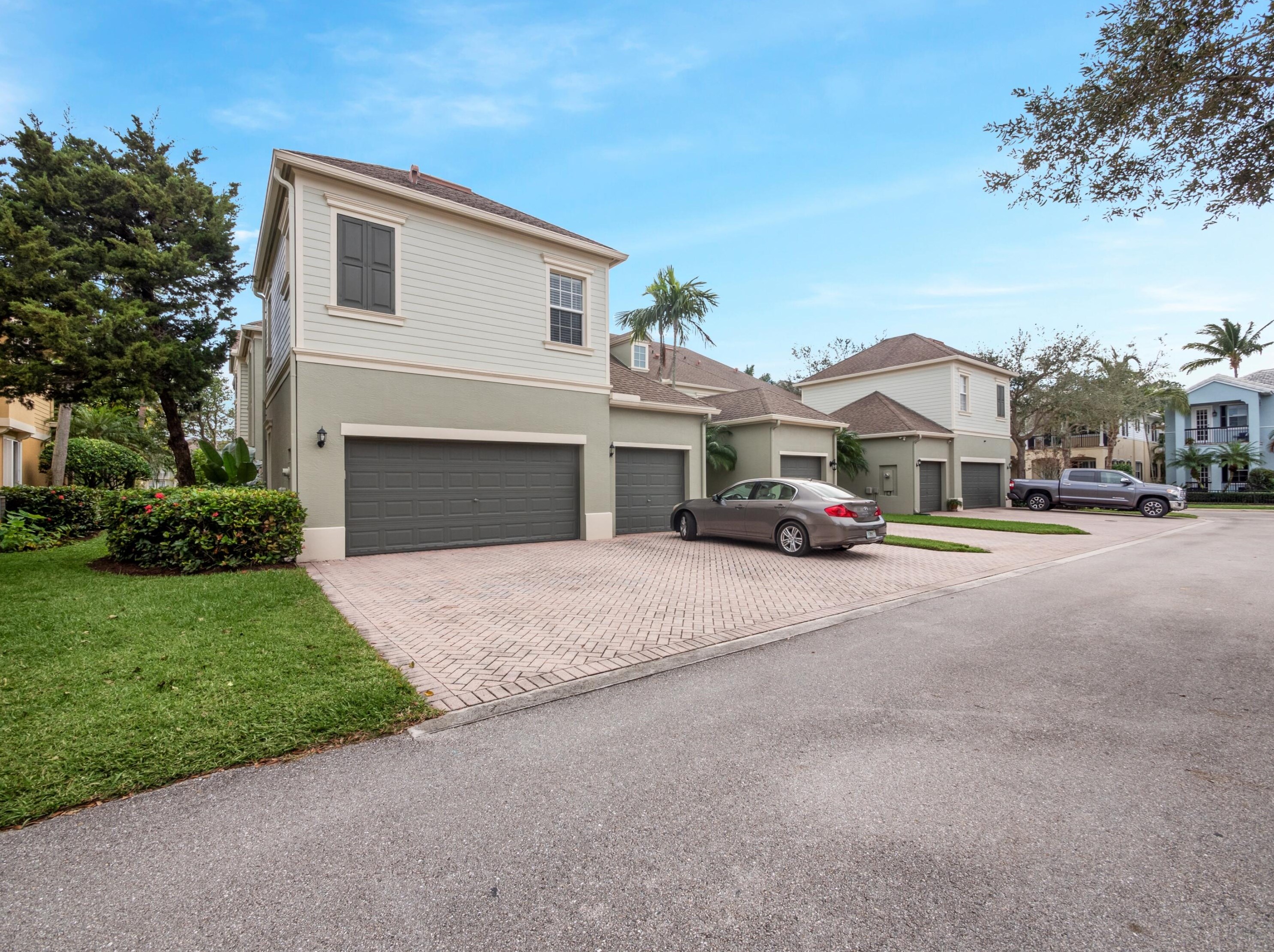 204 Thatch Palm Cir, Jupiter FL  33458-7177 exterior