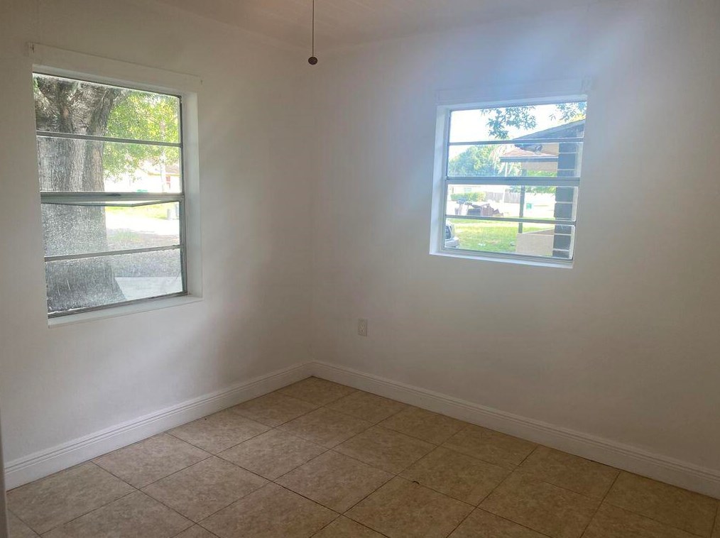 3218 Mura Dr, Fort Pierce FL  34982-6418 exterior