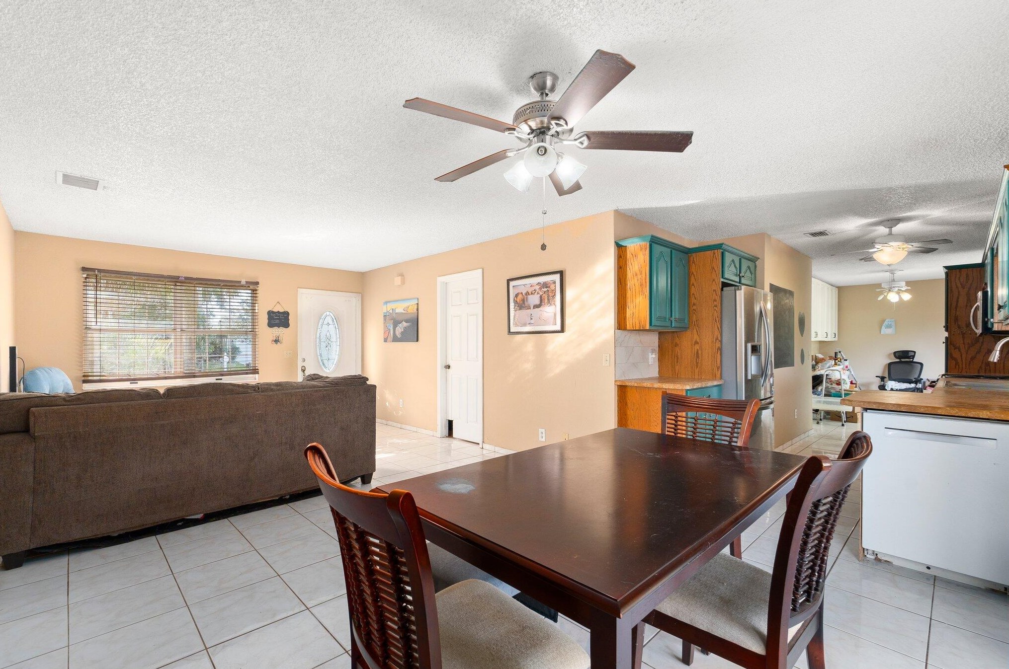 1914 Dranson Cir, Fort Pierce FL  34952-6628 exterior