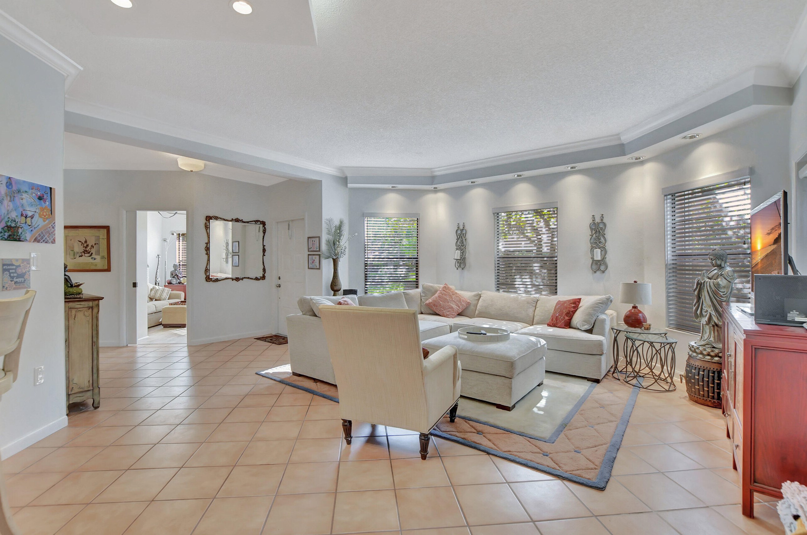 6670 Villa Sonrisa Dr #210, Boca Raton, FL 33433