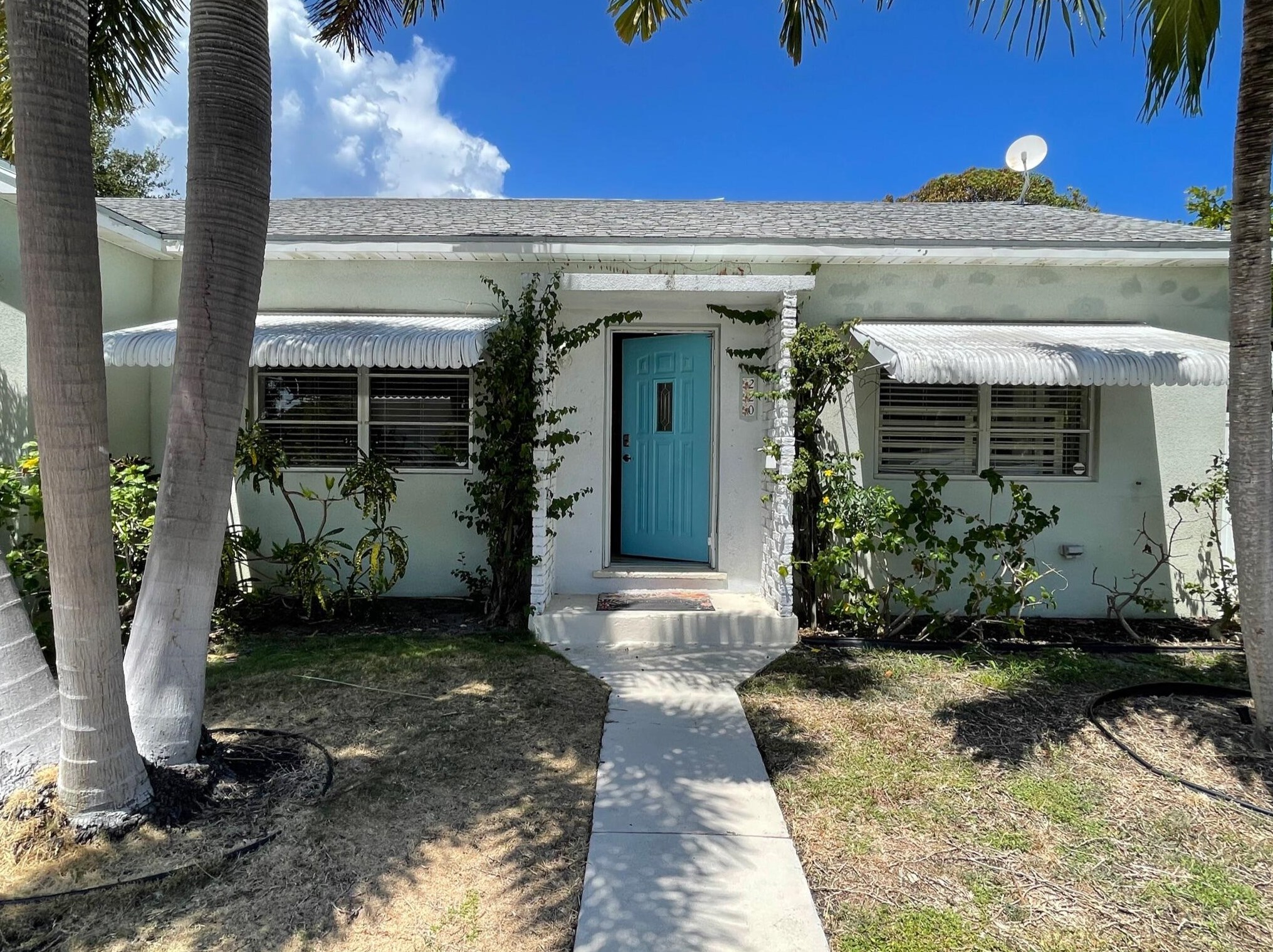 220 9th Ave, Lake Worth, FL 33460-2738