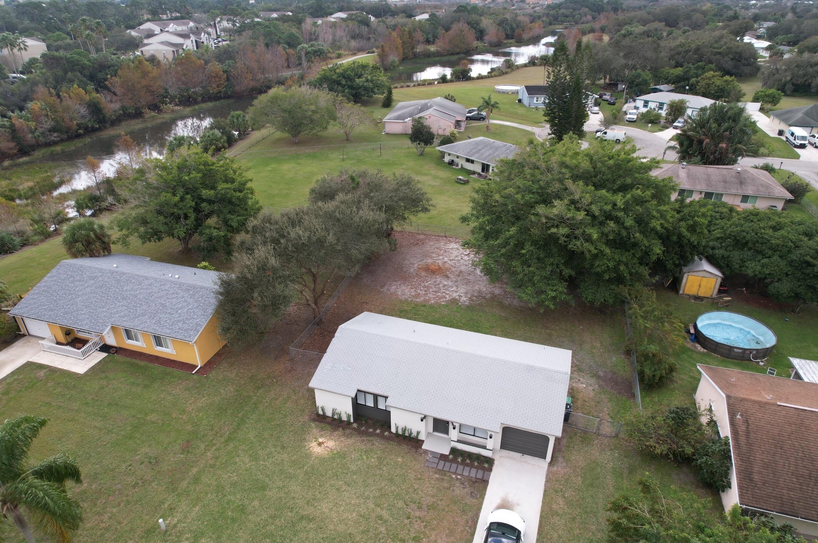 2082 Tiffany Ave, Fort Pierce, FL 34952-7525