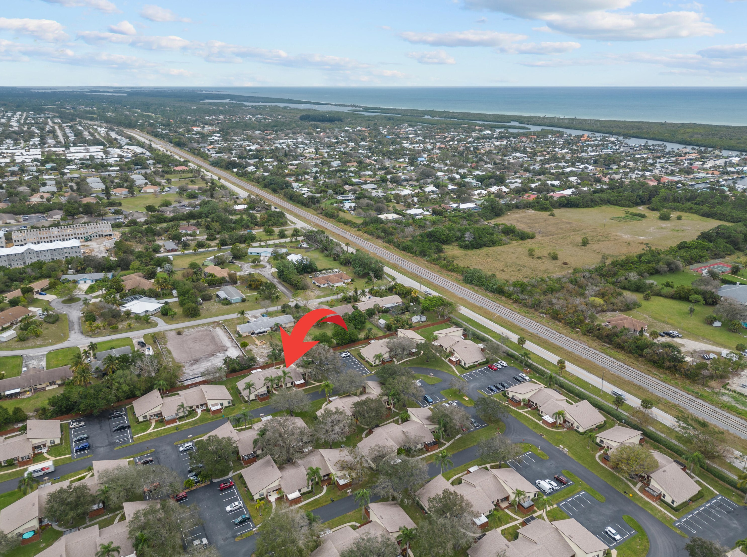 8014 Villa Cir, Hobe Sound FL  33455-2043 exterior