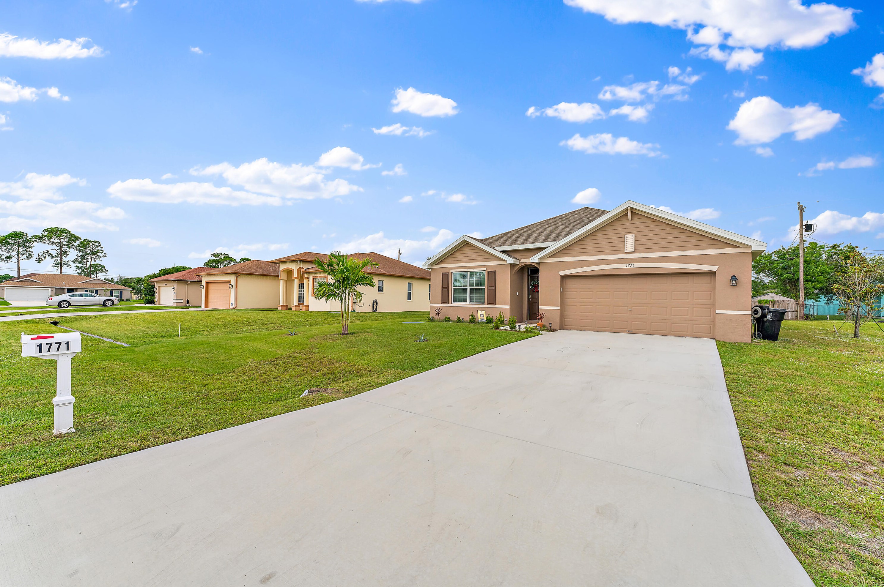 1771 Sw Lofgren Ave, Fort Pierce, FL 34953