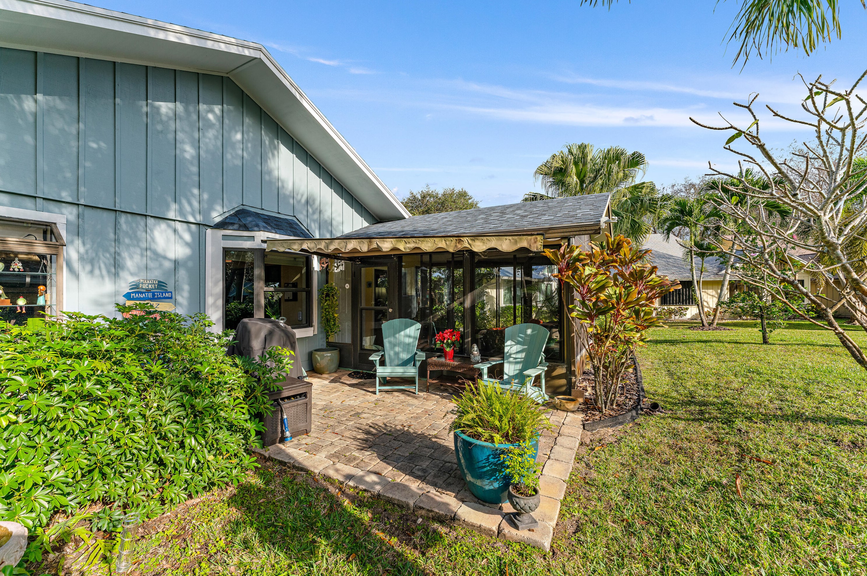 8330 Eaglewood Way, Hobe Sound FL  33455-7653 exterior