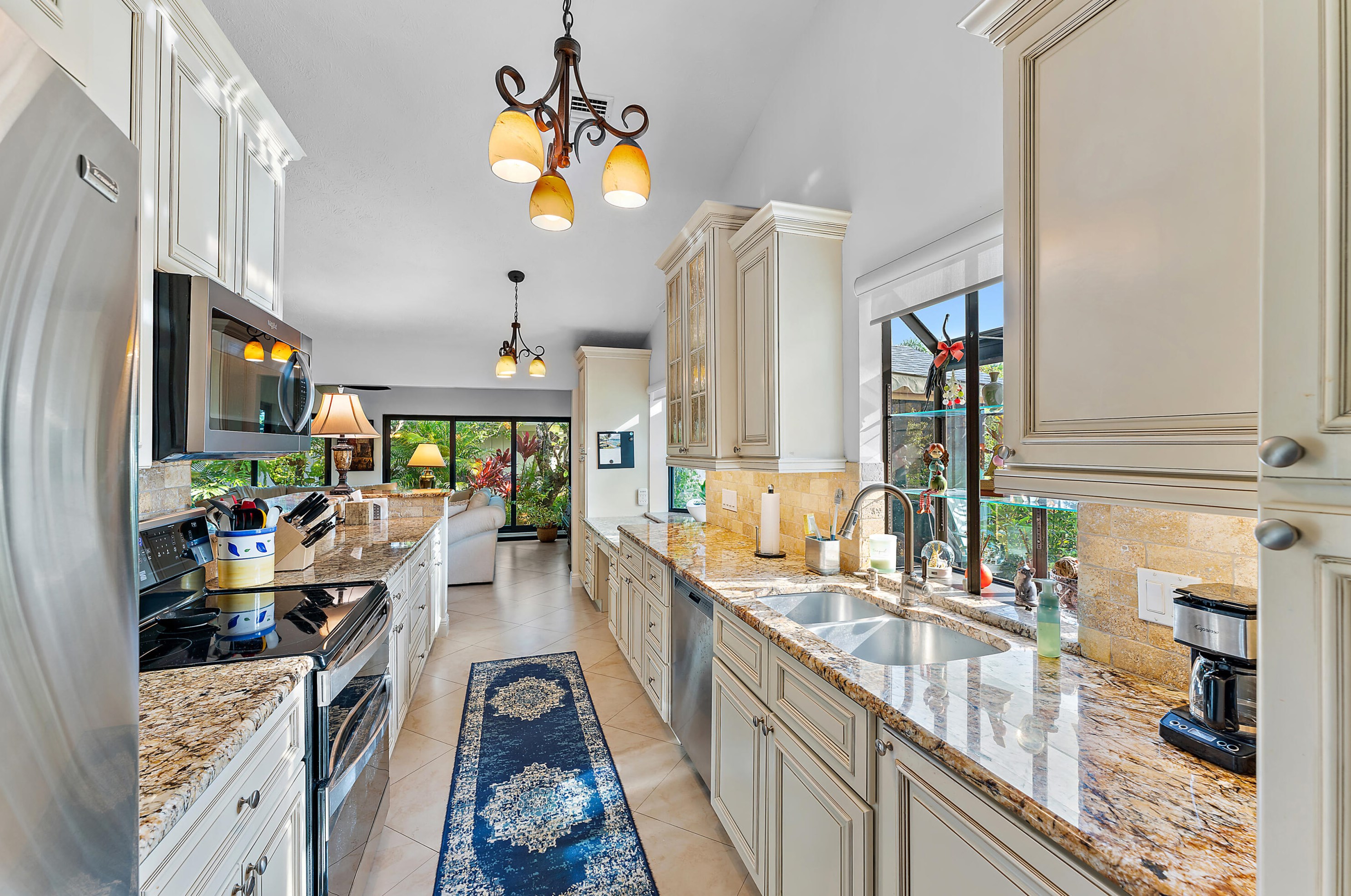 8330 Eaglewood Way, Hobe Sound FL  33455-7653 exterior