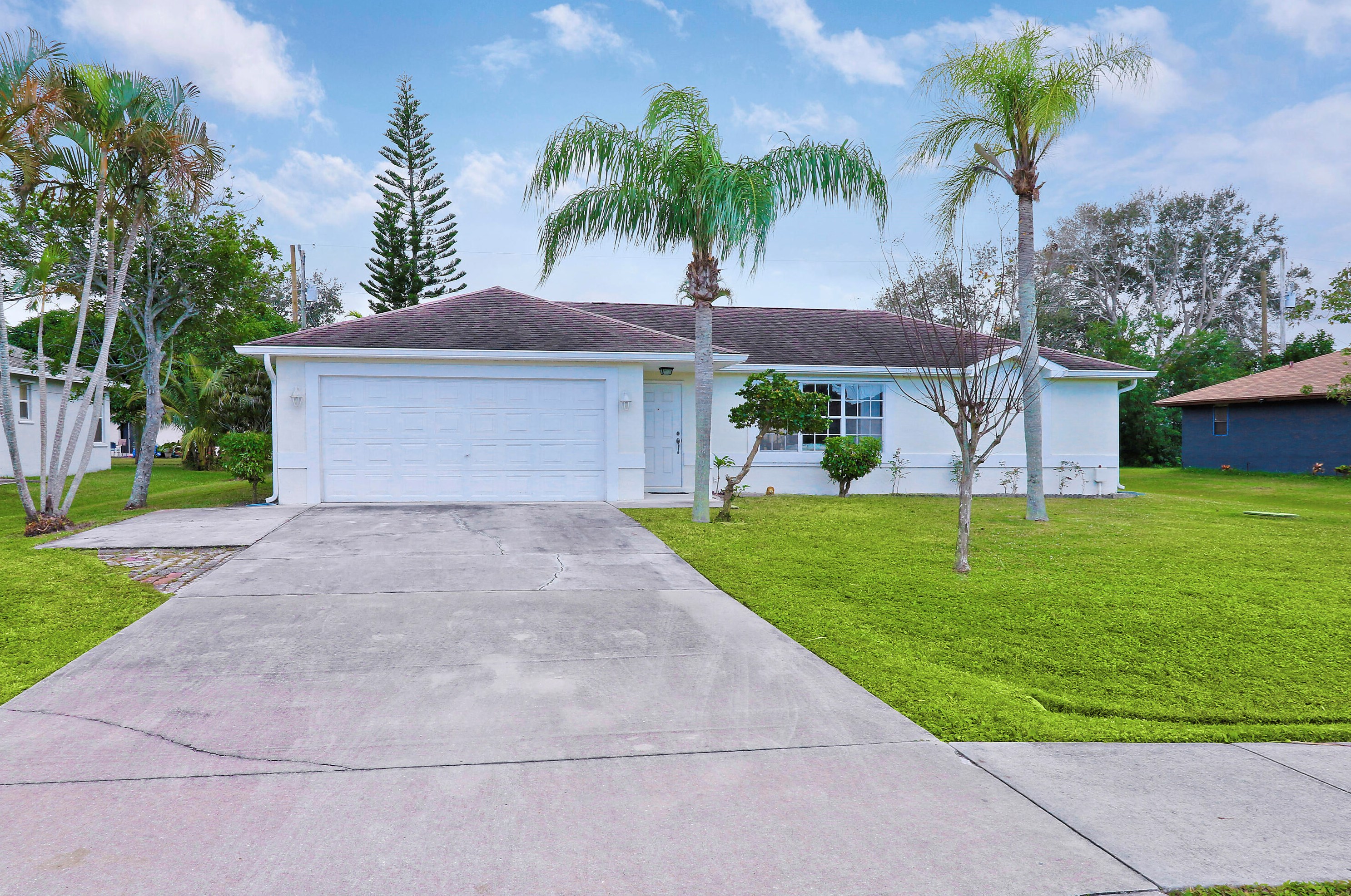 2814 Melaleuca Blvd, Fort Pierce, FL 34952-6961
