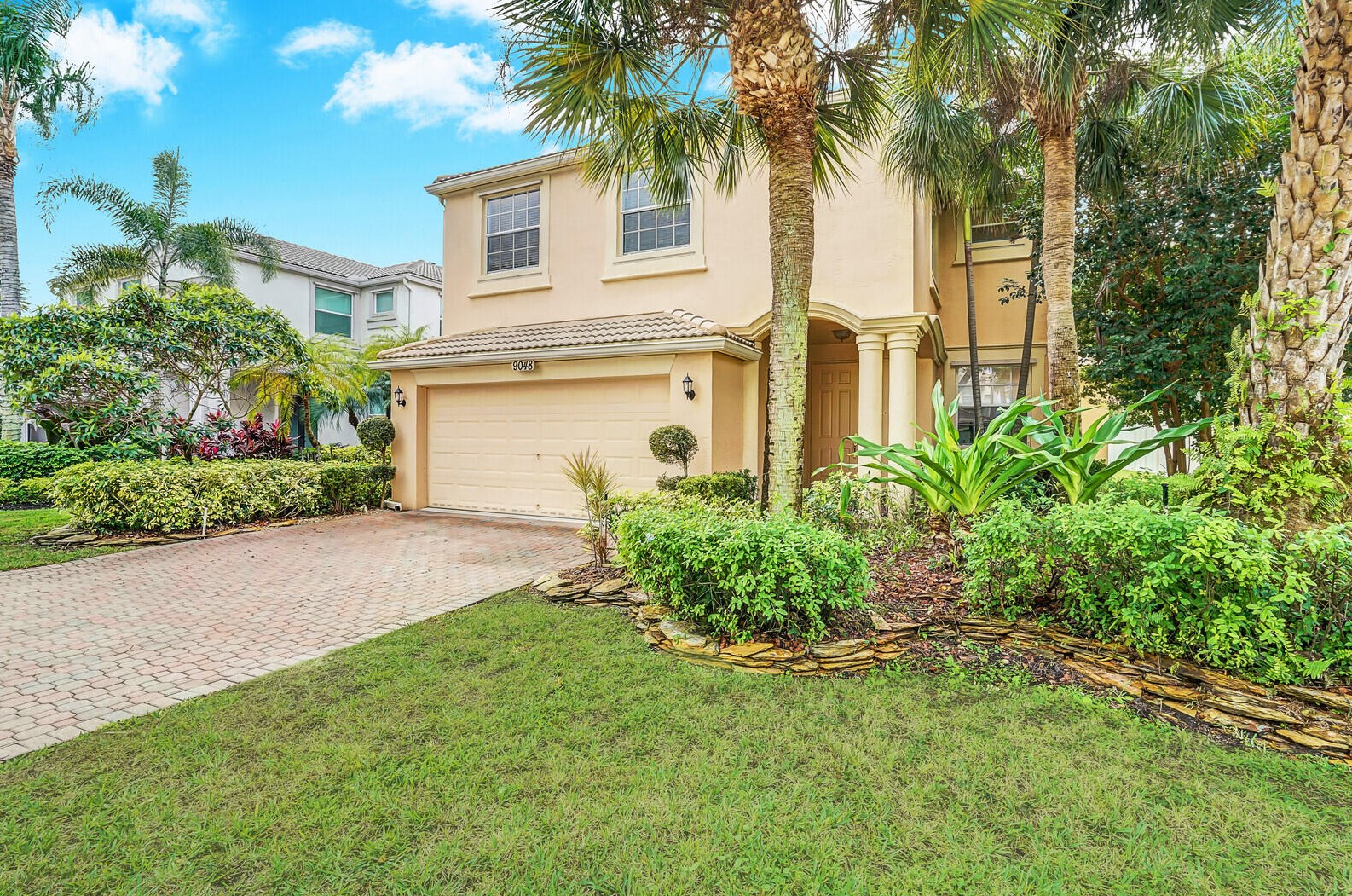 9048 Alexandra Cir, West Palm Beach, FL 33414