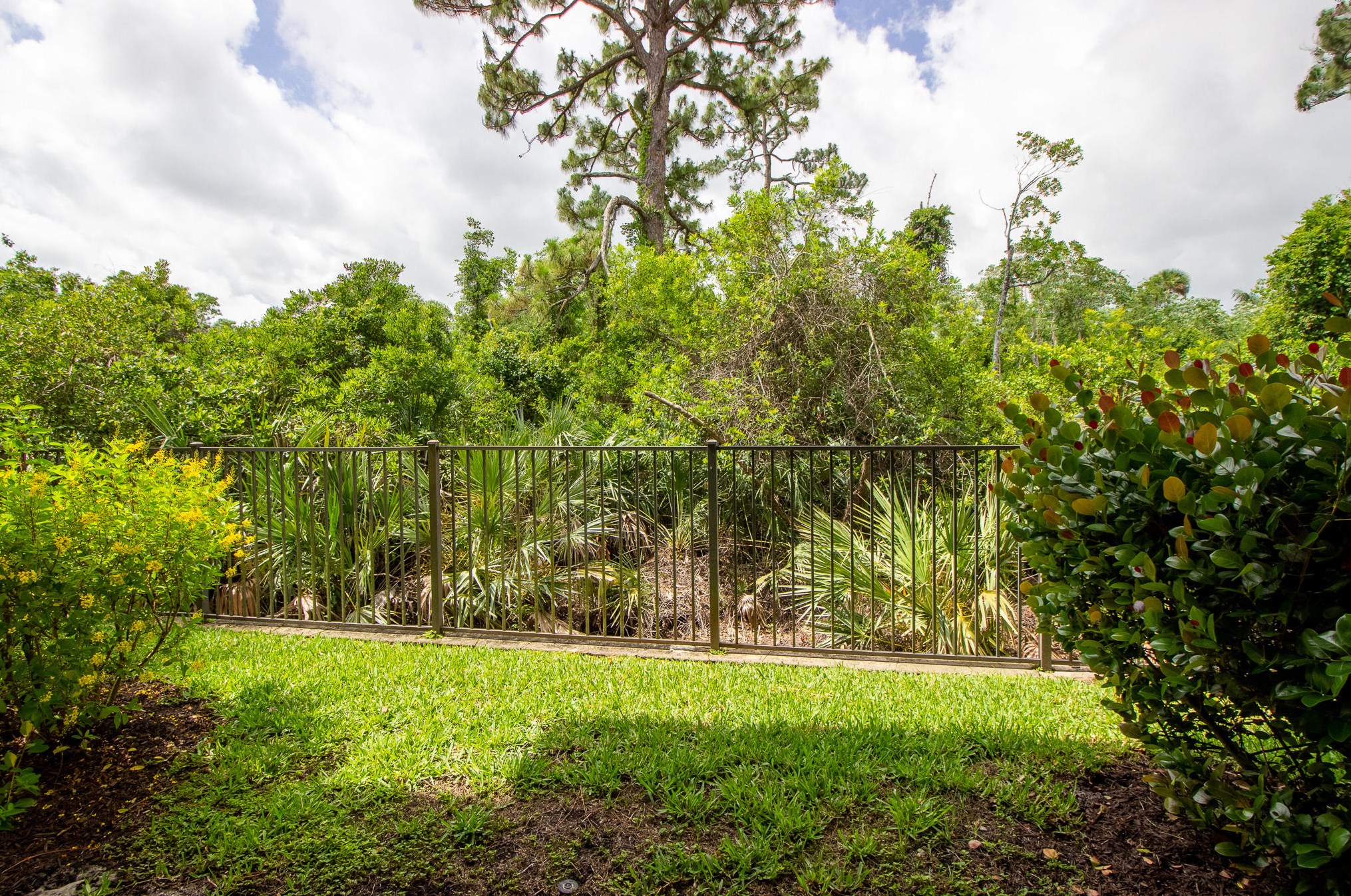 326 Walking Path, Stuart FL 34997-3037 exterior