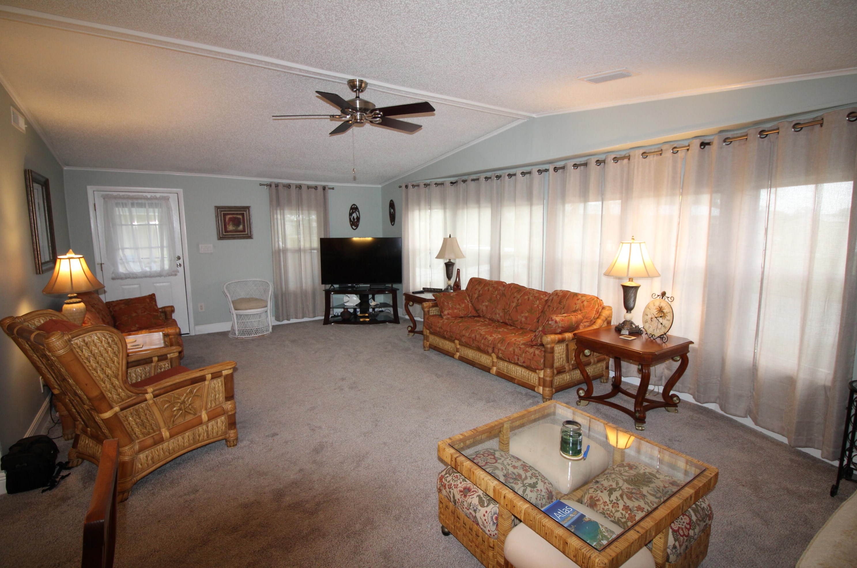 8581 Mary Ann Ln, Fort Pierce, FL 34952-7909