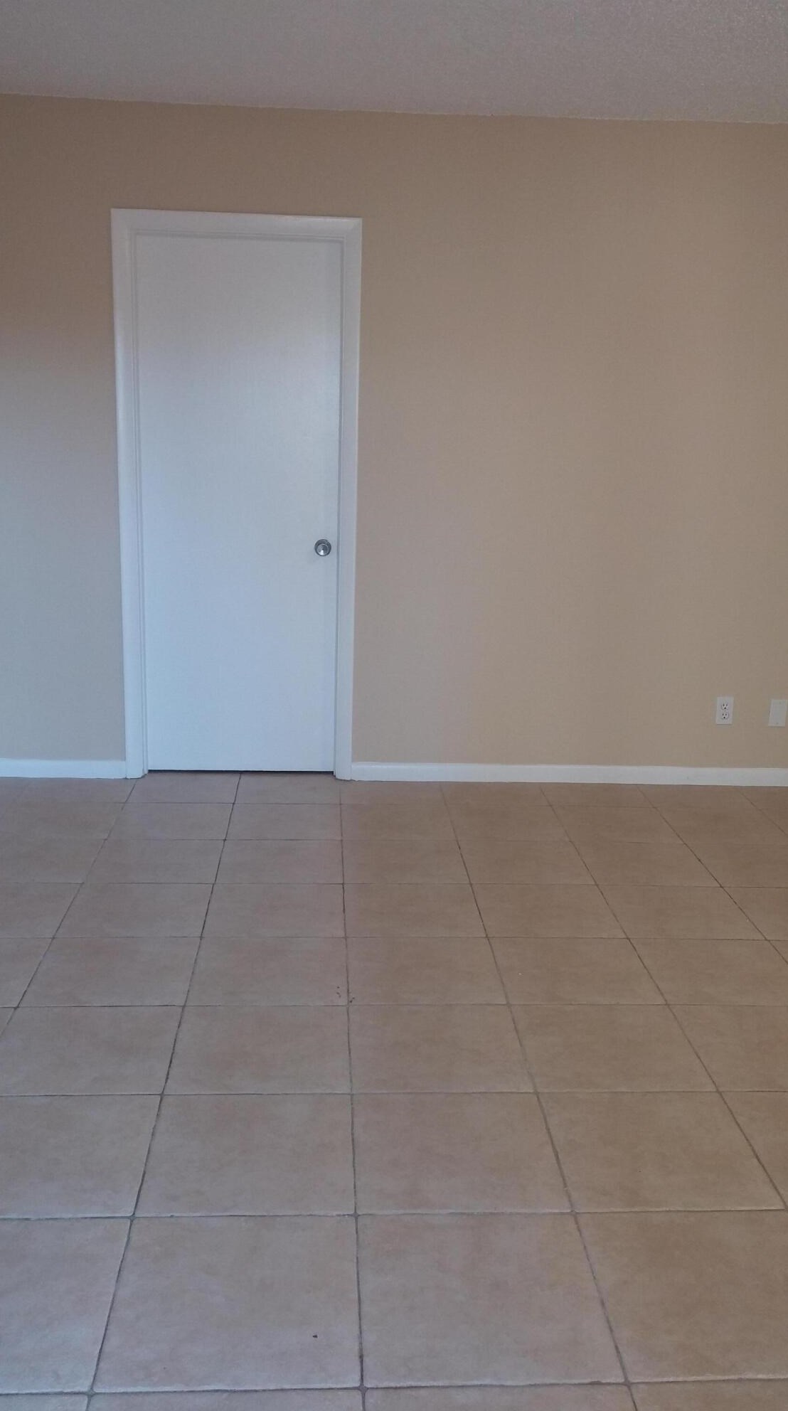 1600 S N St #103, Lake Worth, FL