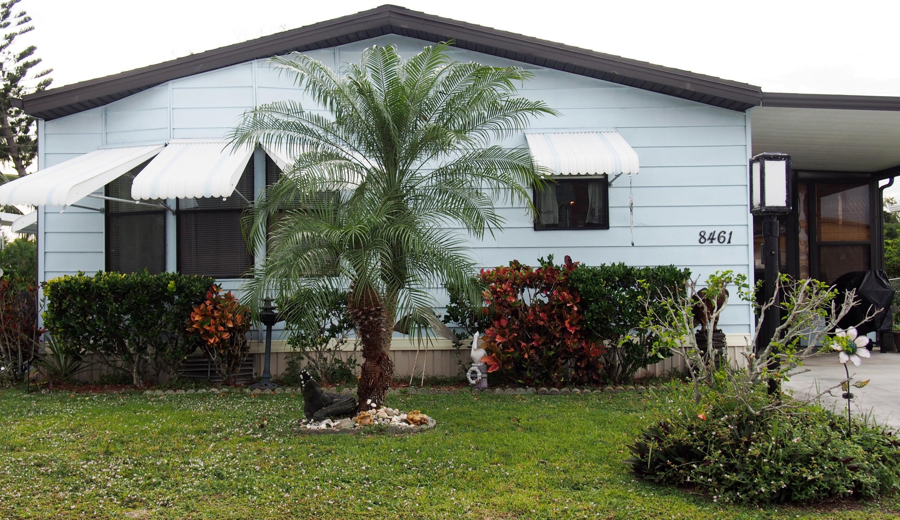 8461 Florence Dr, Fort Pierce, FL 34952-7911