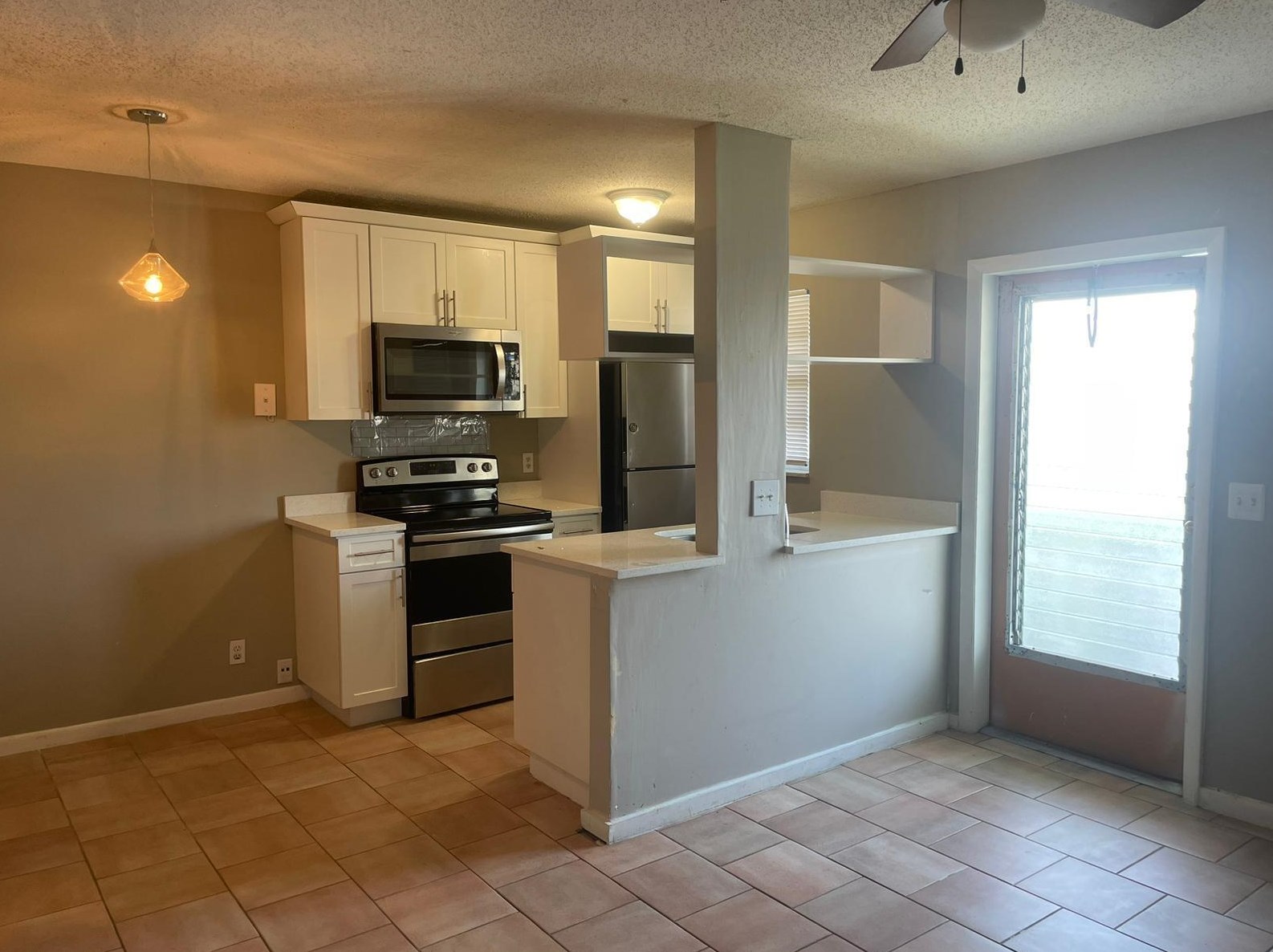 702 N L St #13, Lake Worth, FL 33460