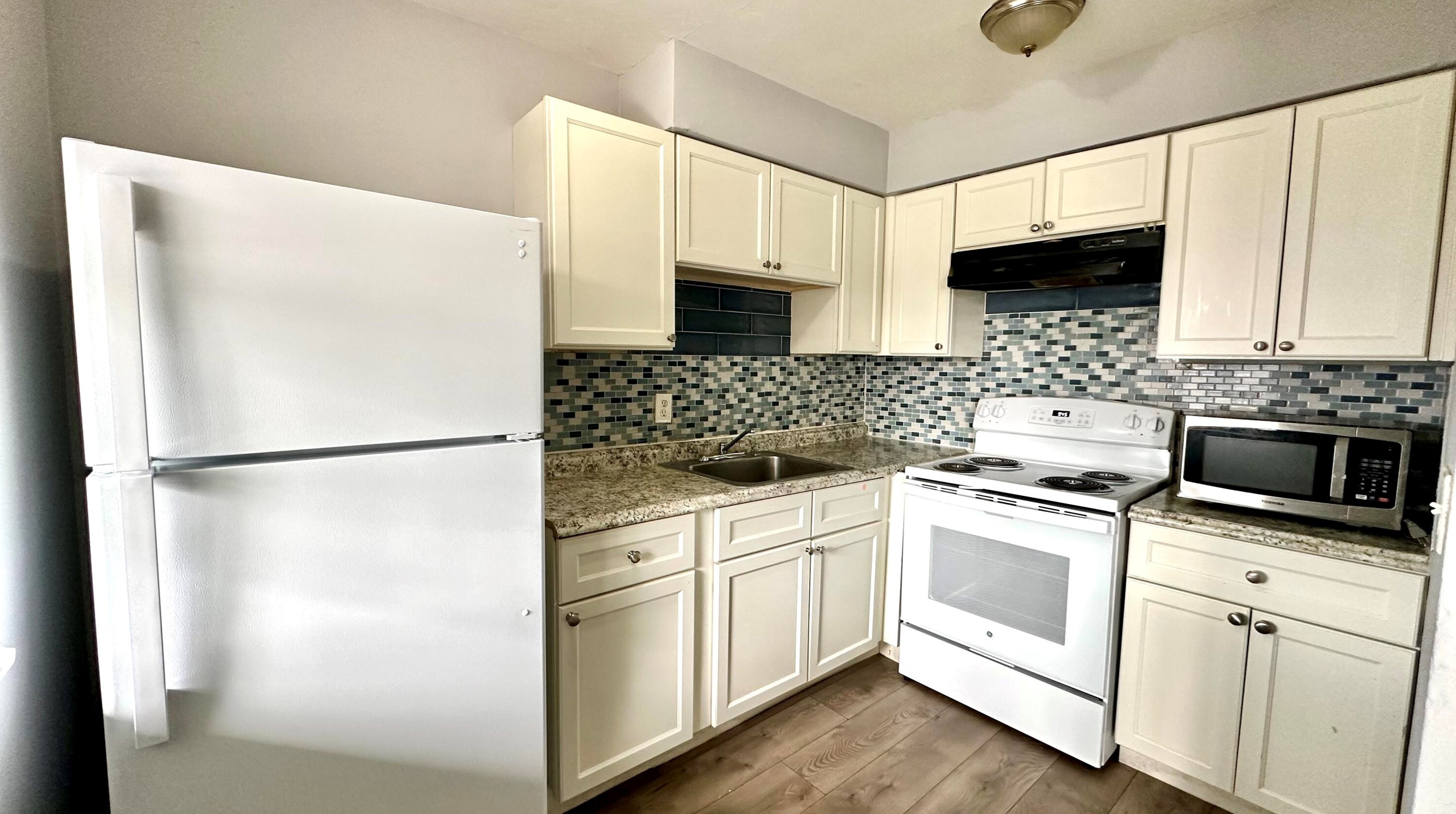 121 6th Ave, Boynton Beach, FL 33435-3874