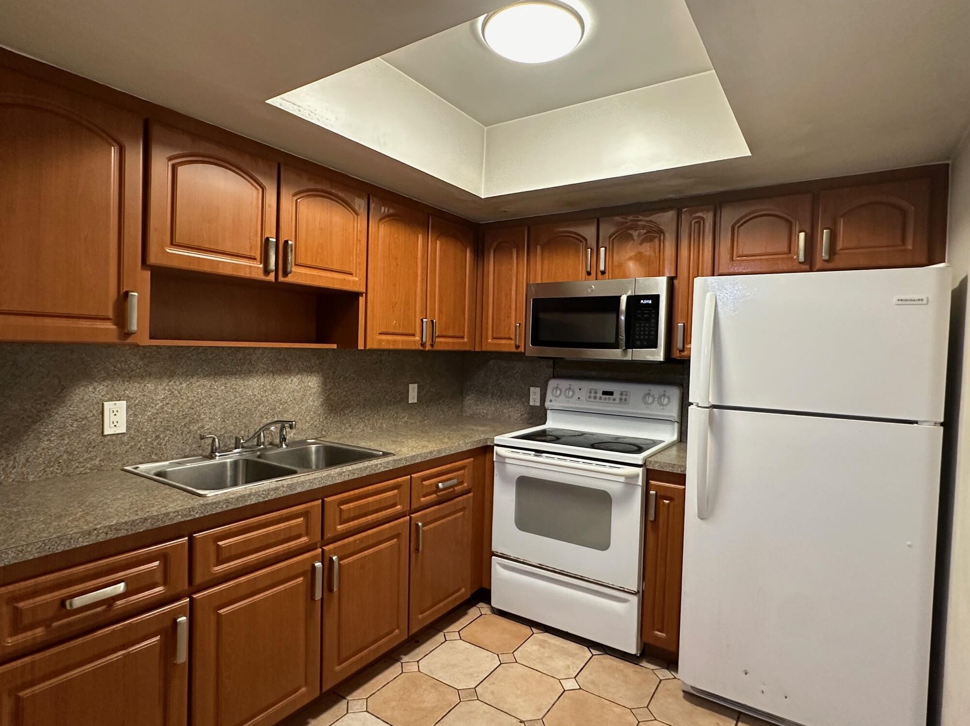 1421 Sunset Rd, West Palm Beach, FL 33406