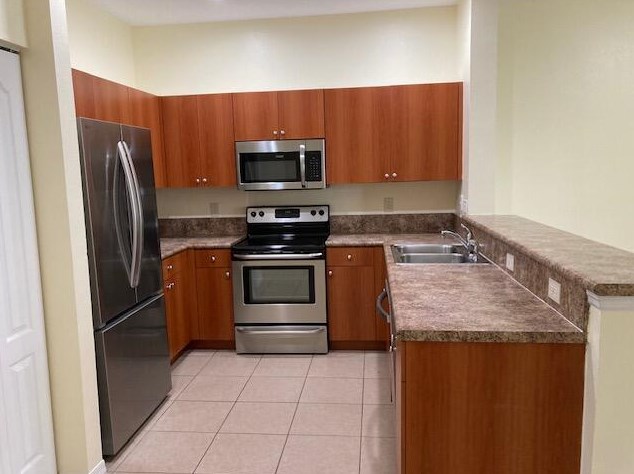 1208 Seminole Palms Dr, Lake Worth, FL 33463