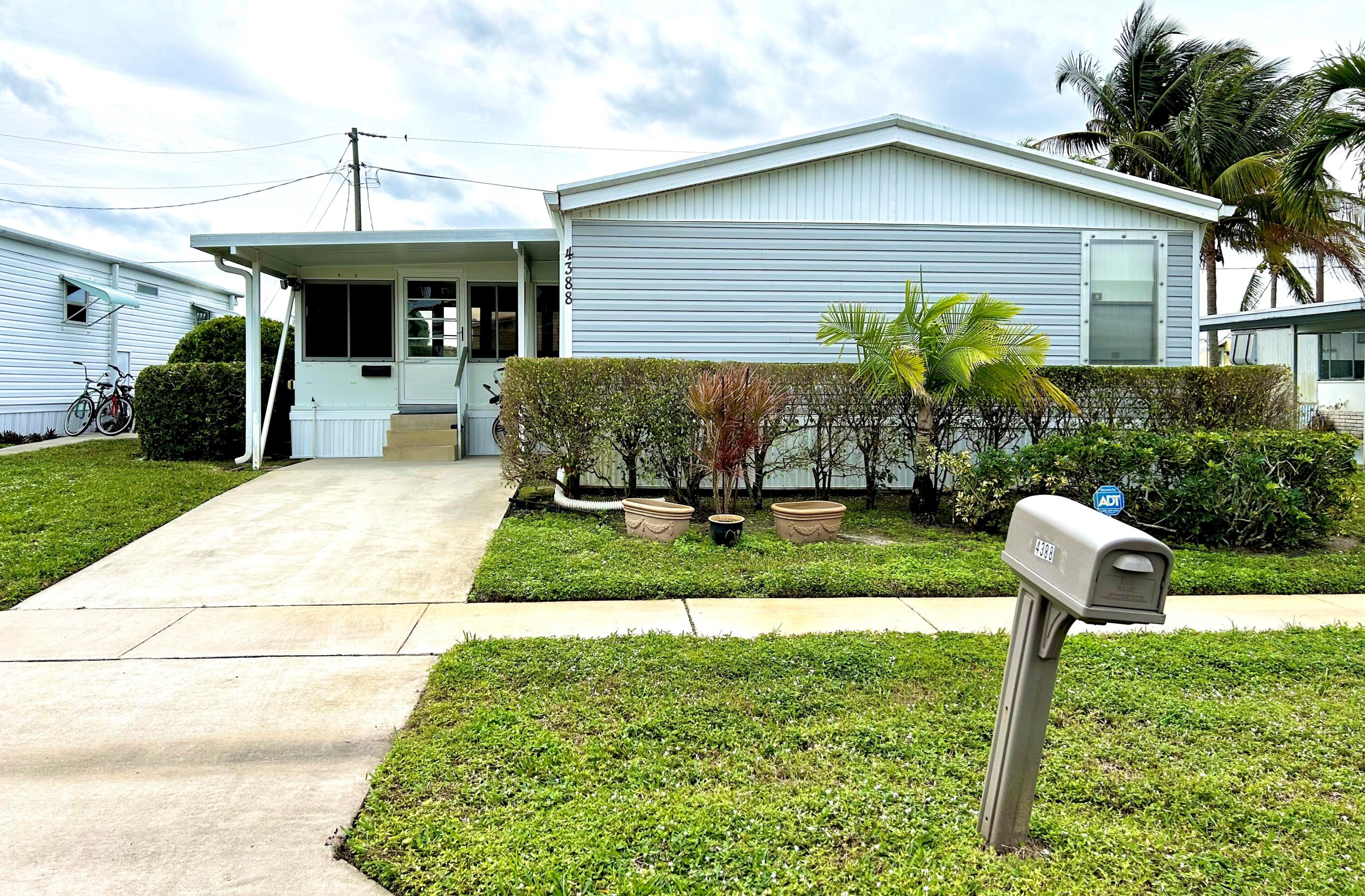 4388 Mockingbird Dr, Boynton Beach, FL 33436