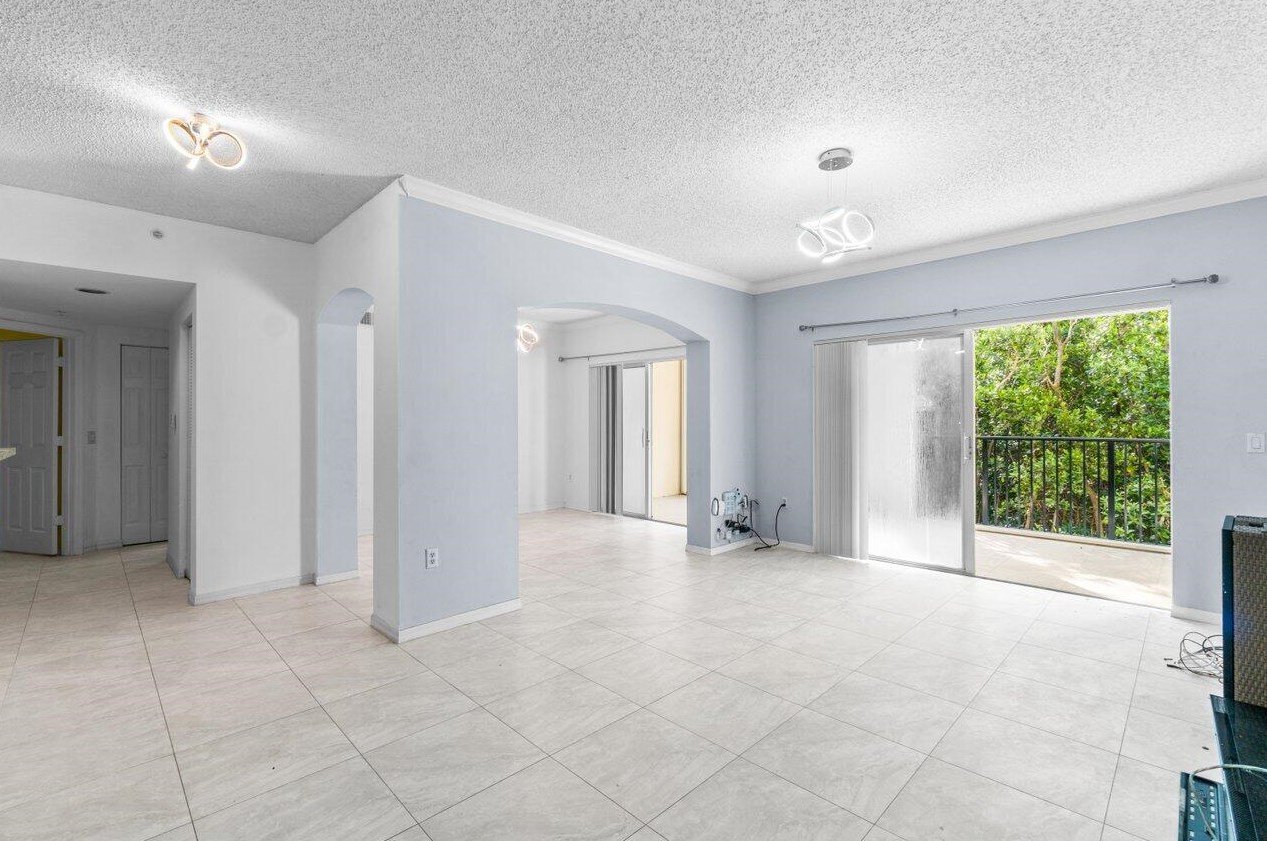 4302 Tuscany Way, Boynton Beach, FL 33435