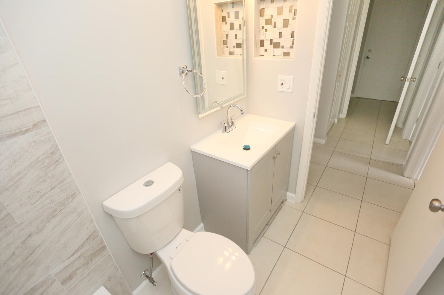 5521 Boynton Pl, Boynton Beach FL exterior