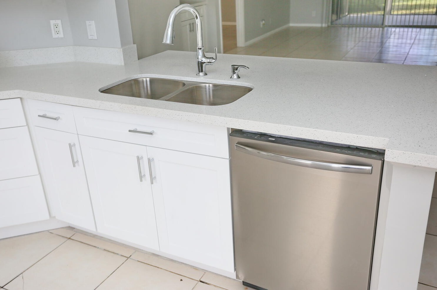 5521 Boynton Pl, Boynton Beach FL exterior