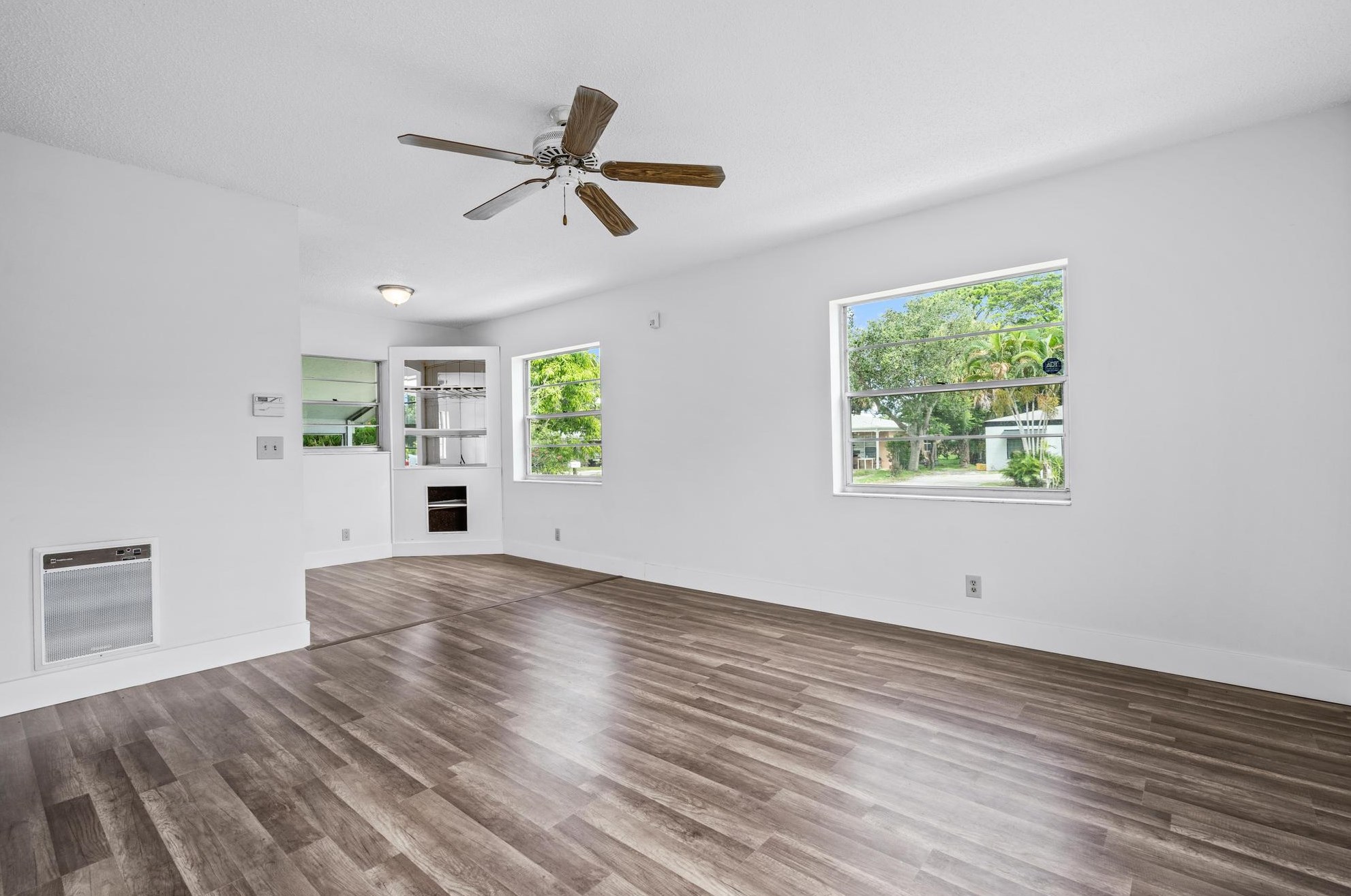 126 2nd St, Jupiter FL  33458-7410 exterior