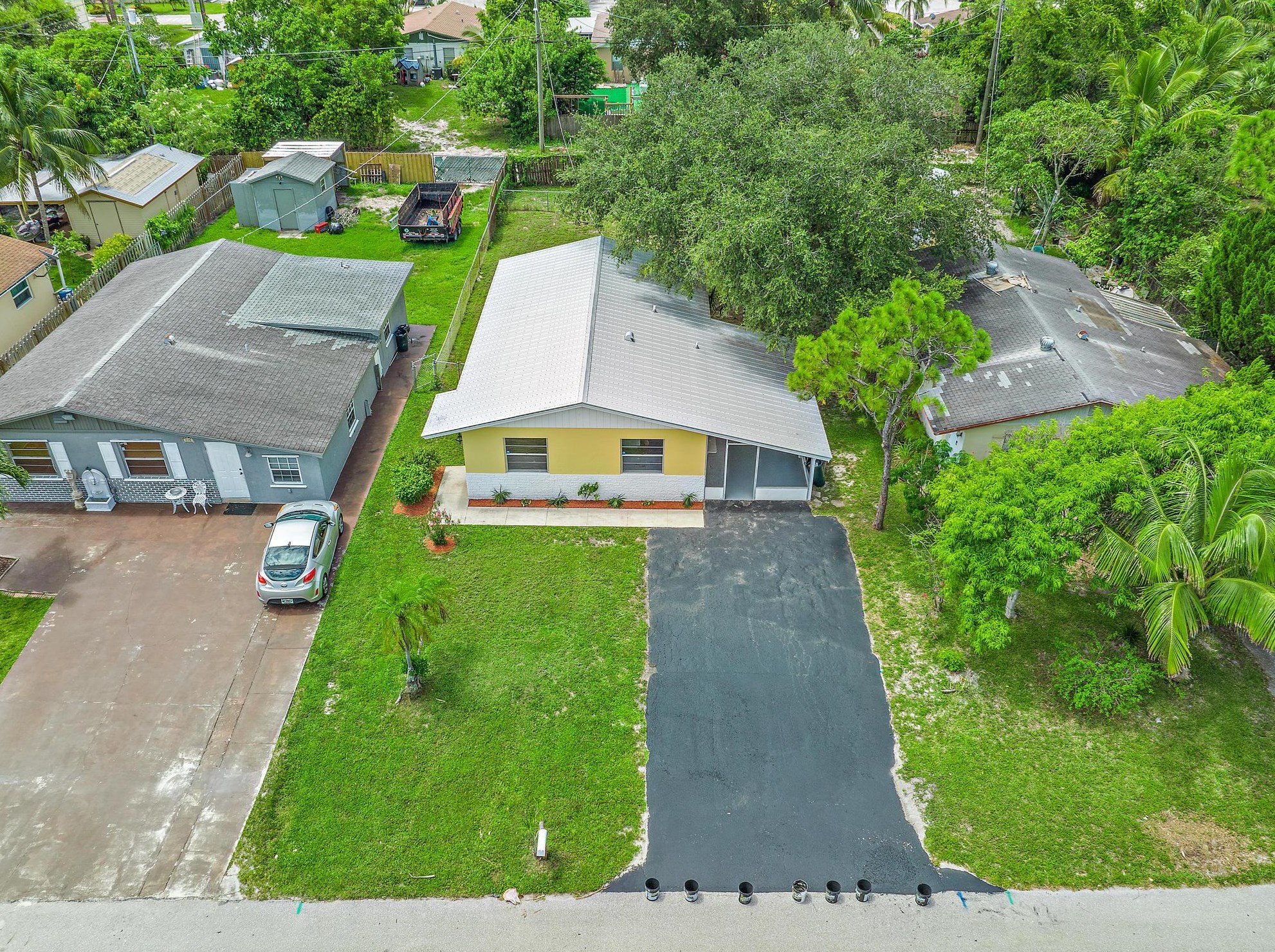 126 2nd St, Jupiter FL  33458-7410 exterior