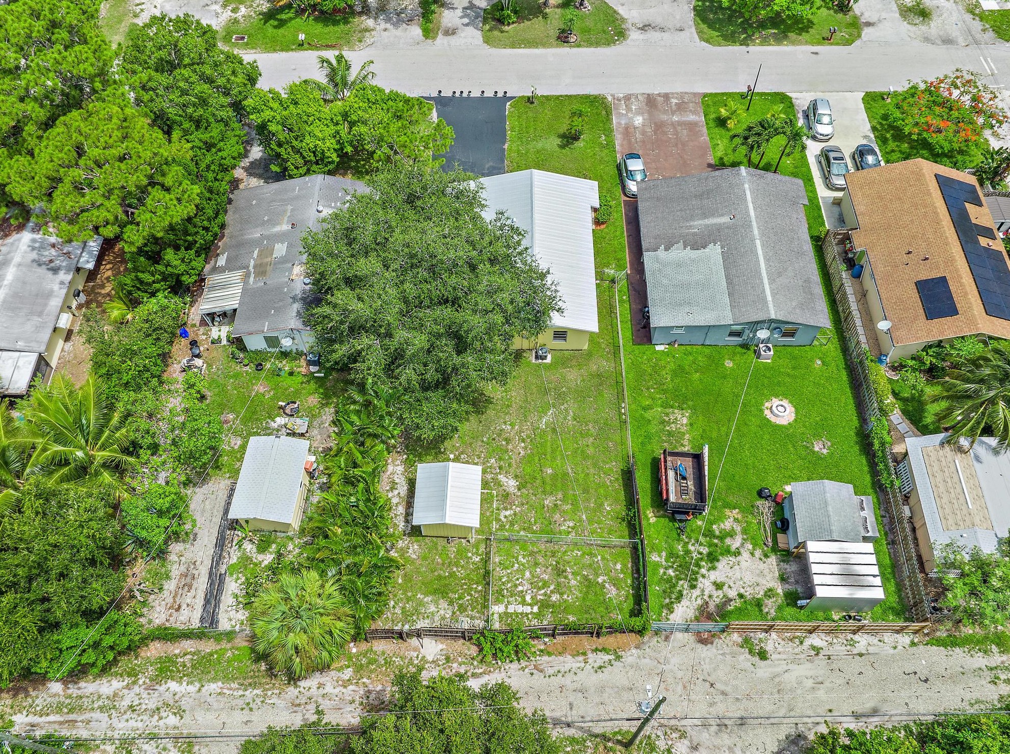 126 2nd St, Jupiter FL  33458-7410 exterior