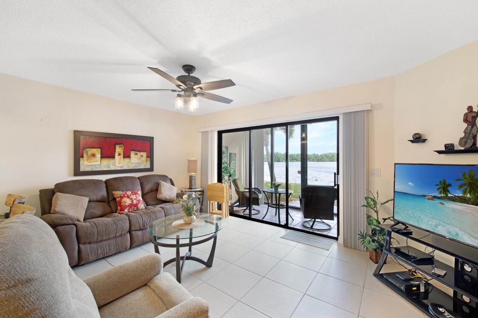 303 Liberty Ct, Pompano Beach, FL 33442-9106