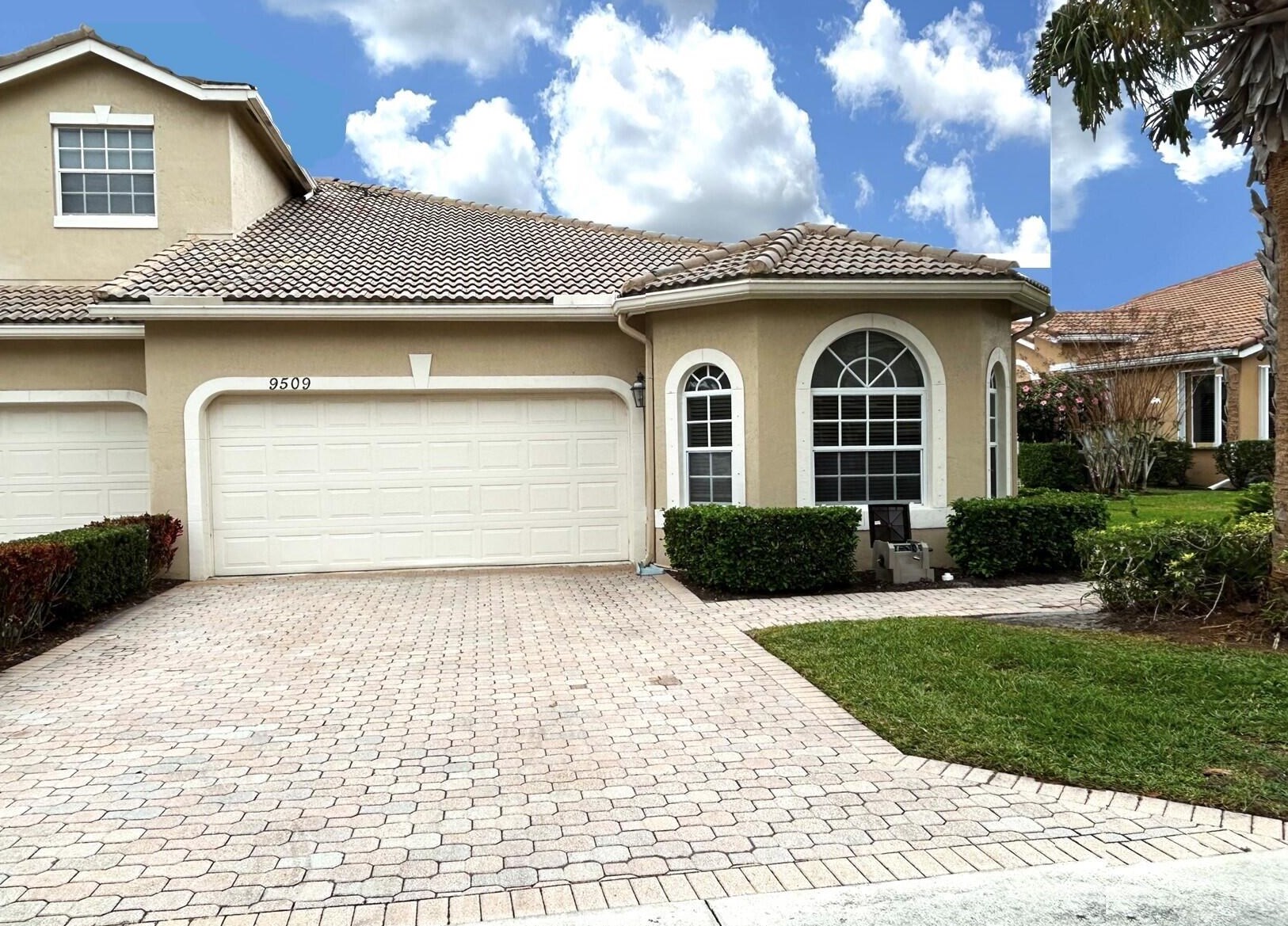9509 Crooked Stick Ln, Fort Pierce, FL 34986-3327