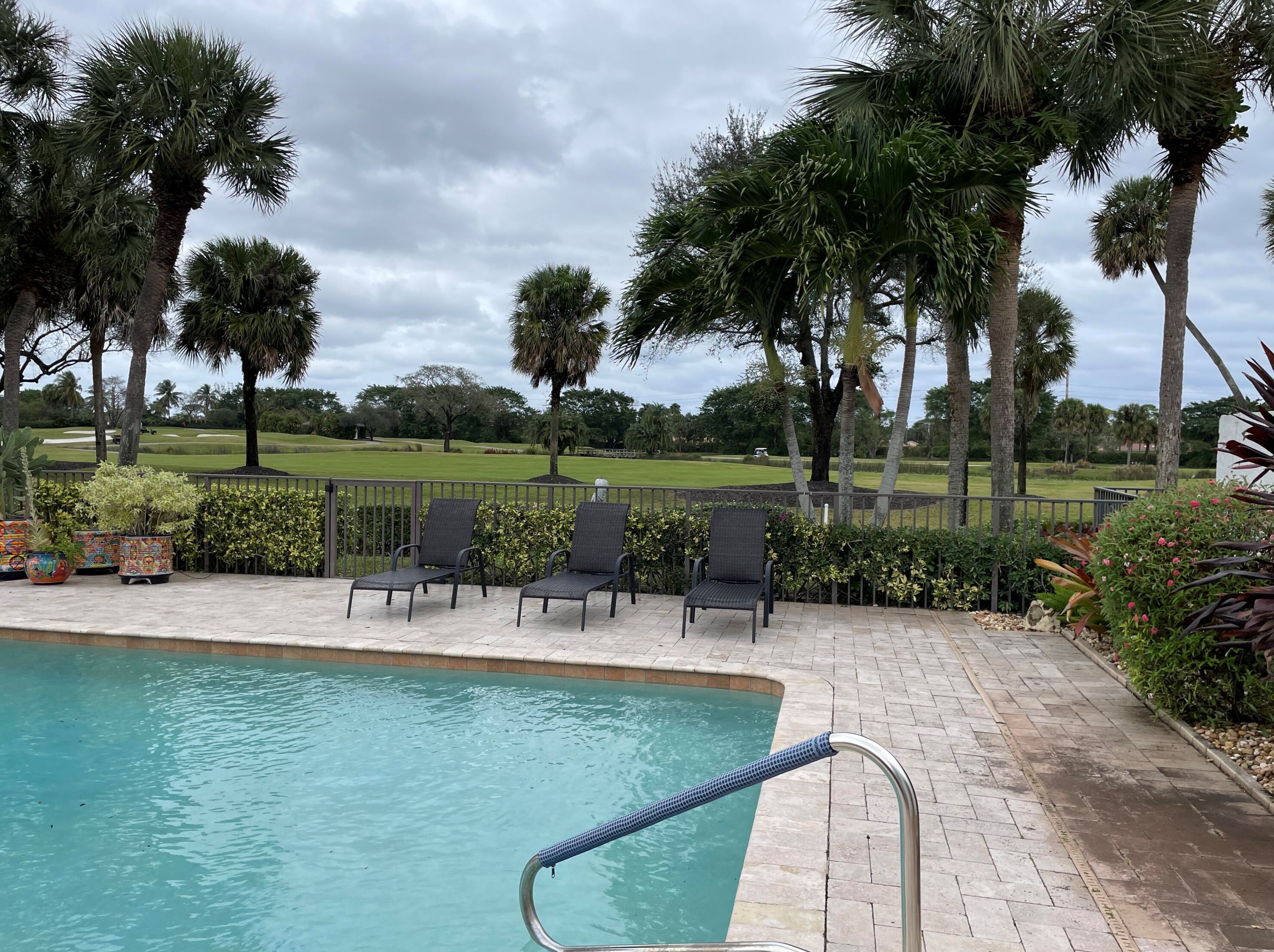 6721 Woodbridge Dr, Boca Raton, FL 33434