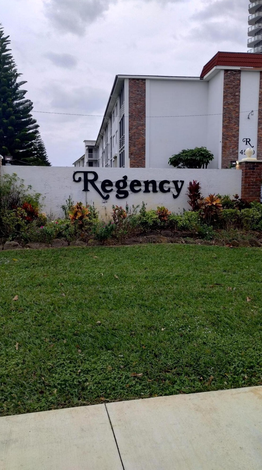 4500 Flagler Dr, West Palm Beach FL  33407-3832 exterior