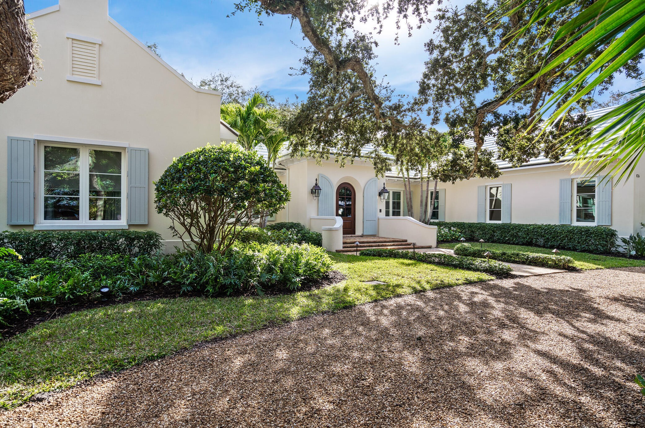 826 Sandfly Ln, Vero Beach, FL 32963-2128