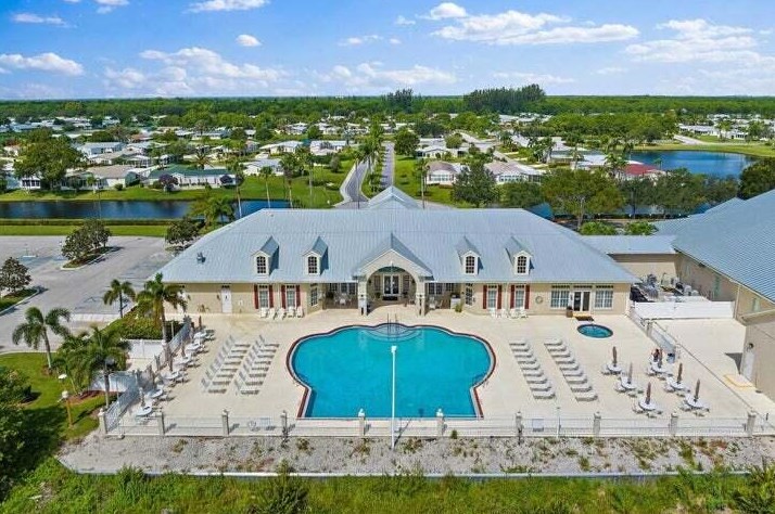 3812 Hydrilla Ct, Fort Pierce FL  34952-3153 exterior