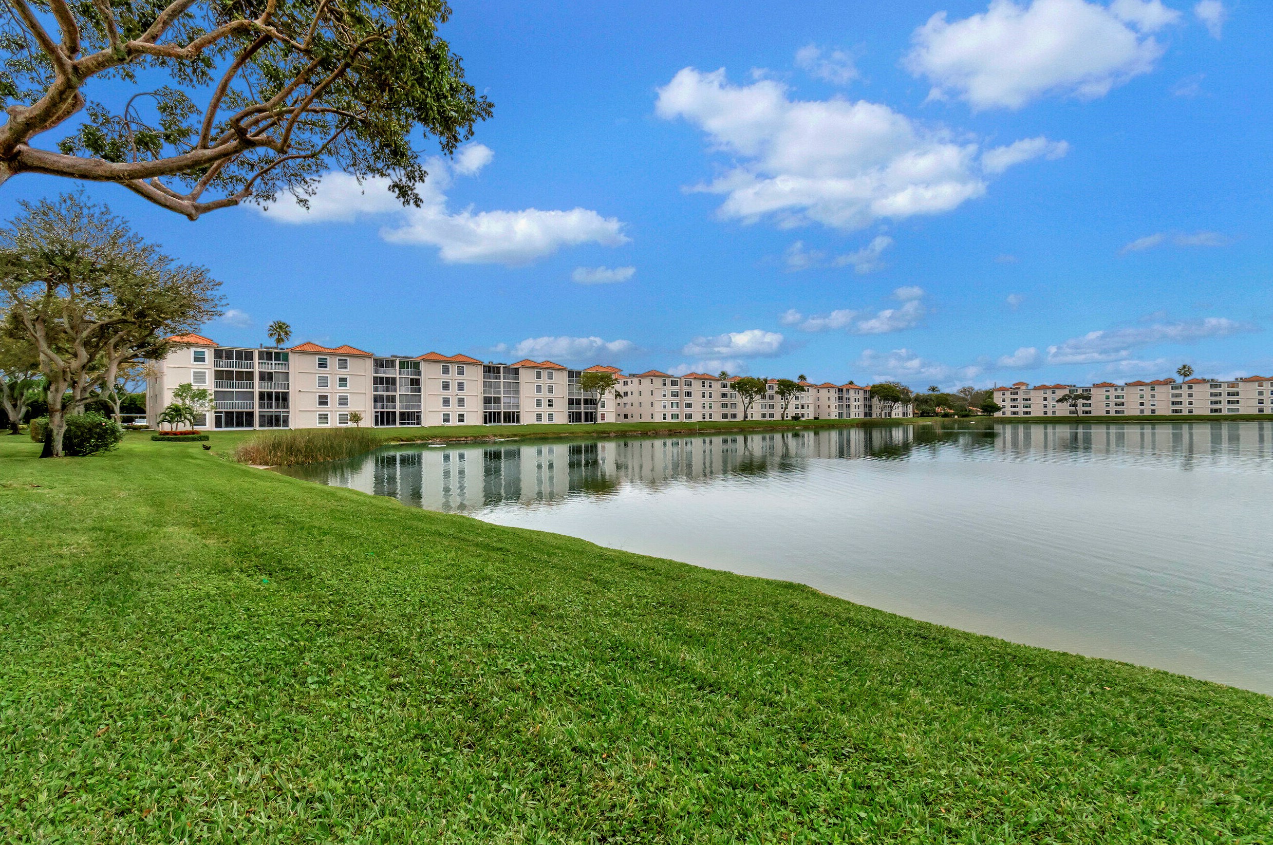 14096 Huntington Pointe Dr #107, Delray Beach, FL 33484