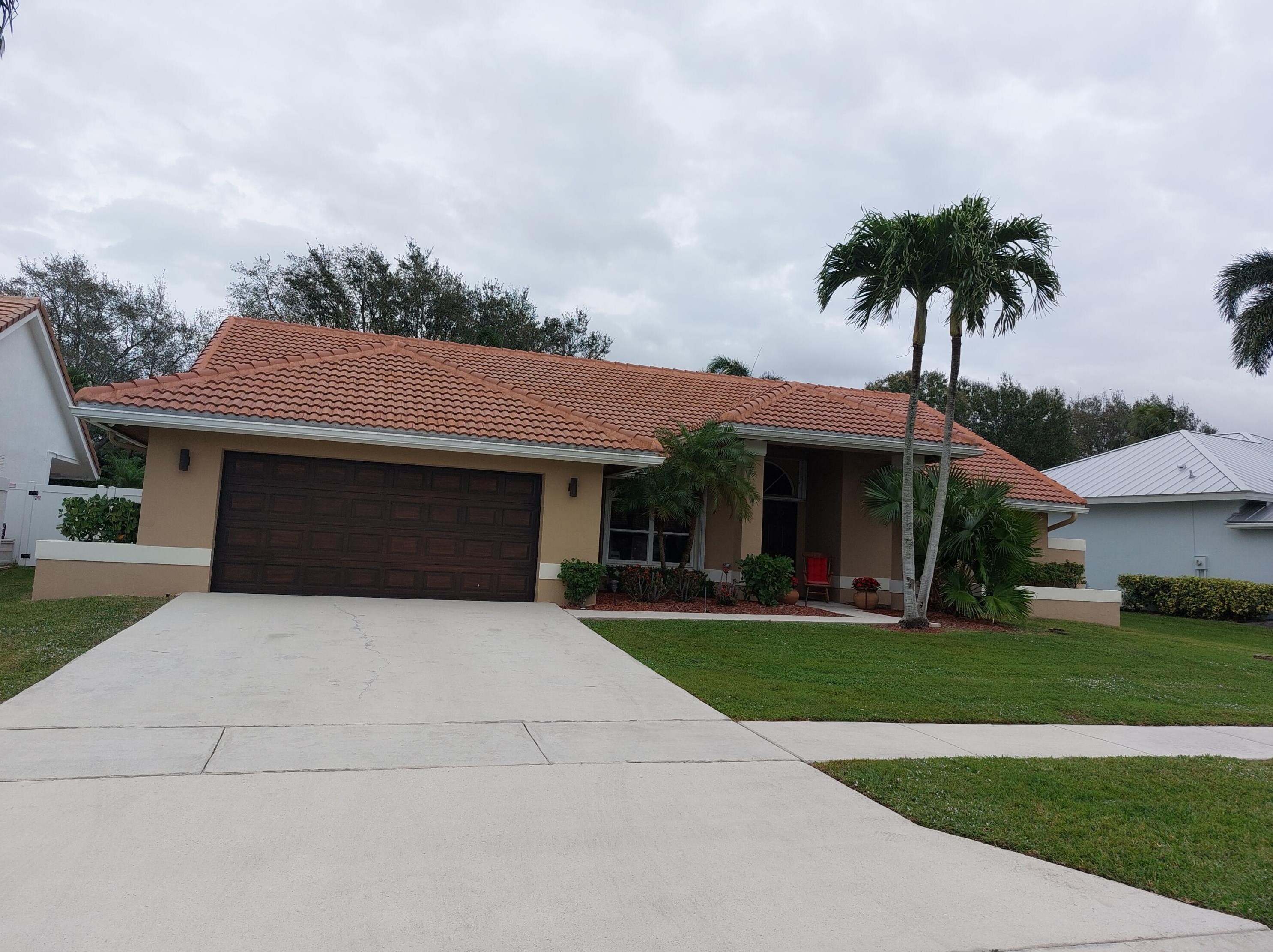 6658 Blue Bay Cir, Lake Worth, FL 33467