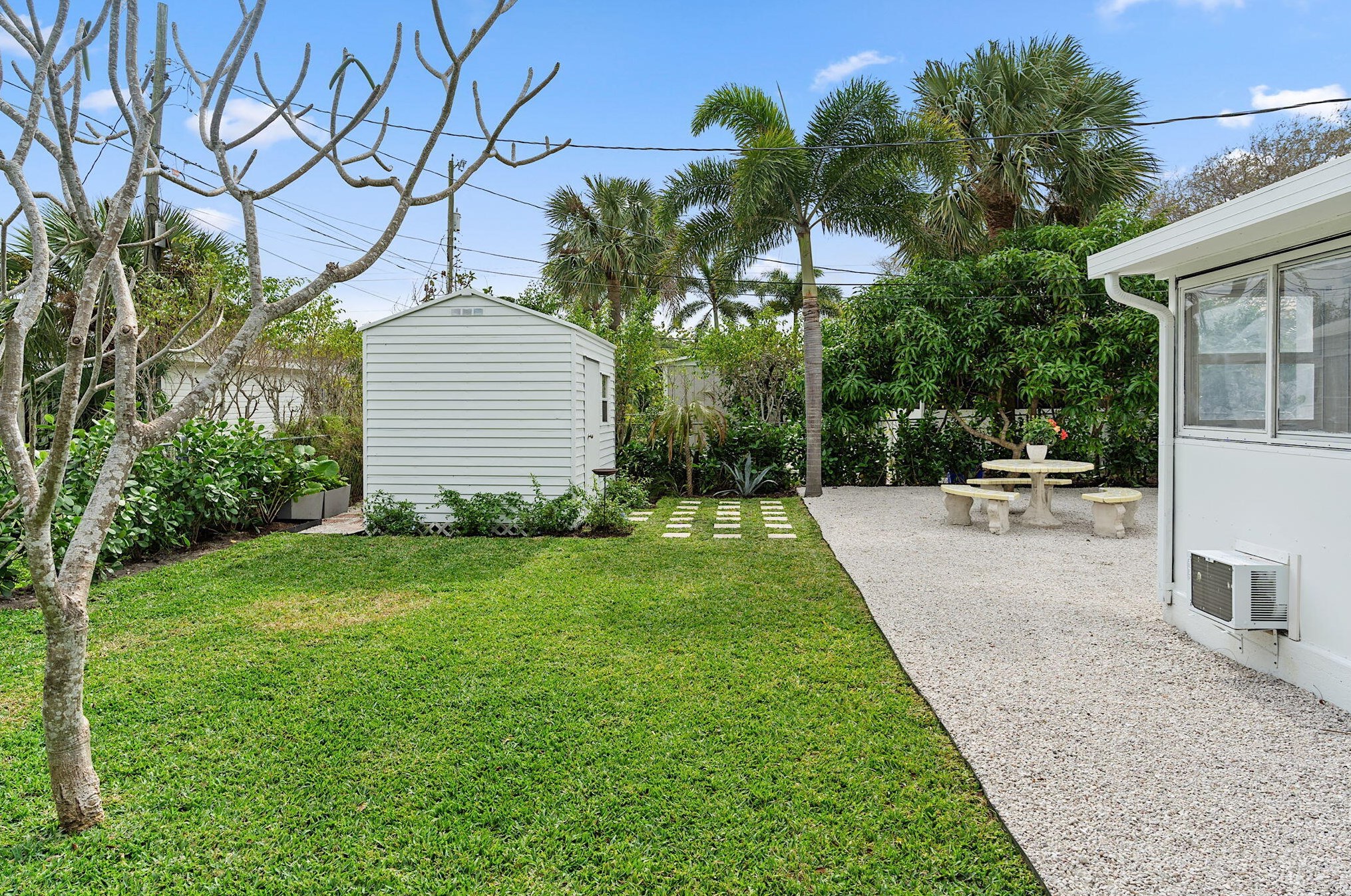 1612 N St, Lake Worth FL  33460-6633 exterior