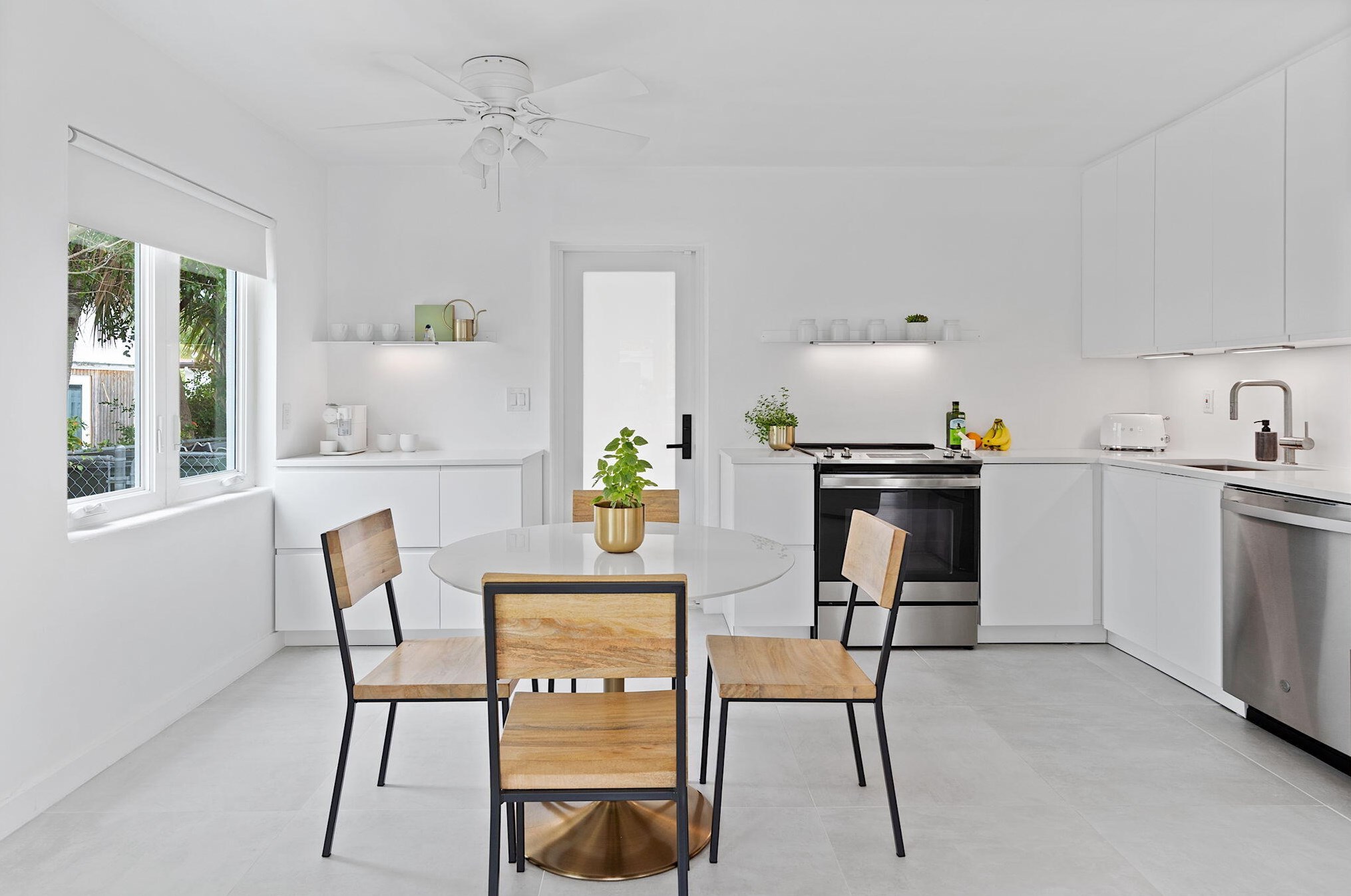 1612 N St, Lake Worth FL  33460-6633 exterior