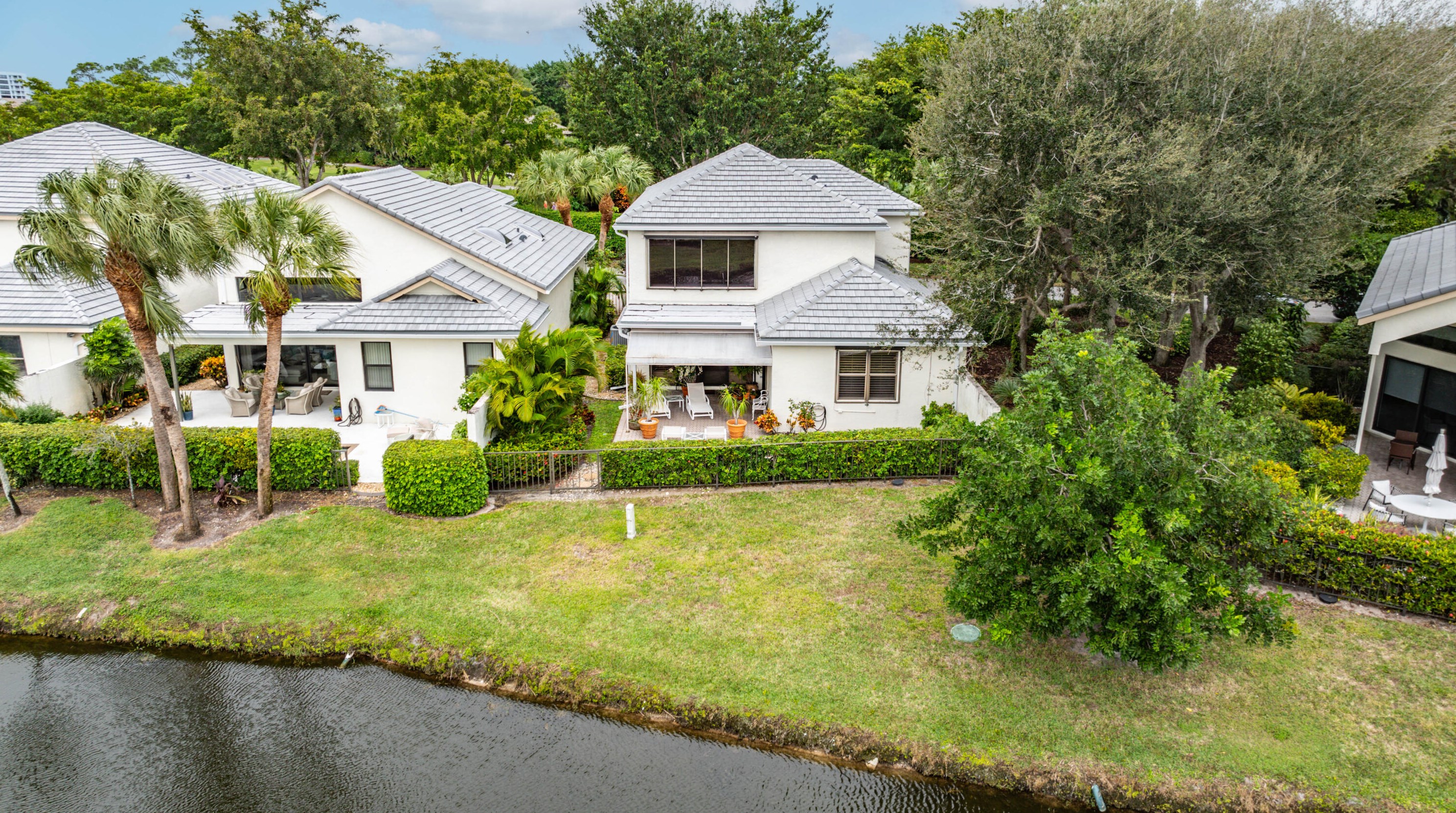 20039 Waters Edge Dr, Boca Raton FL  33434-3575 exterior