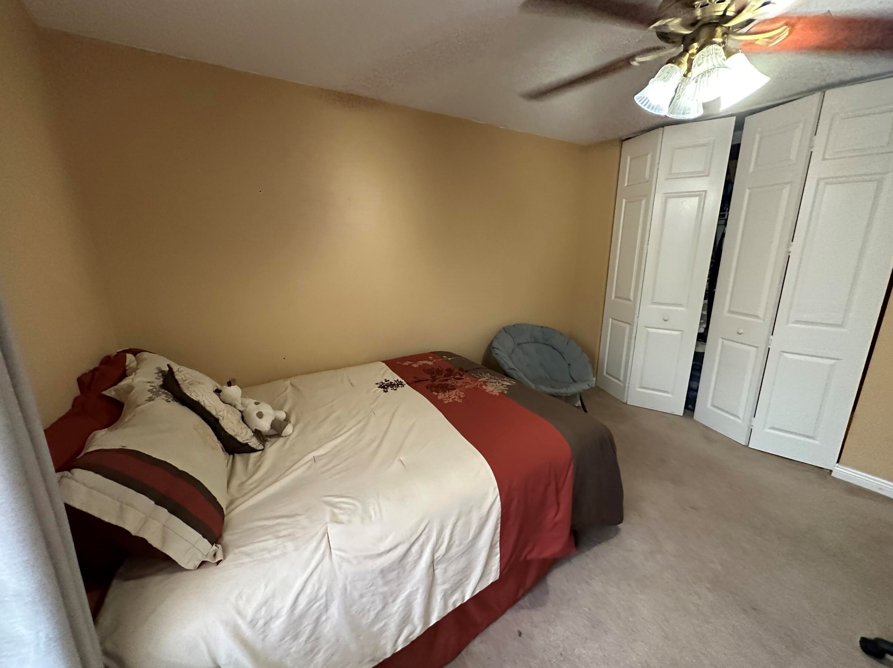 6449 Stonehurst Cir, Lake Worth FL  33467-7373 exterior