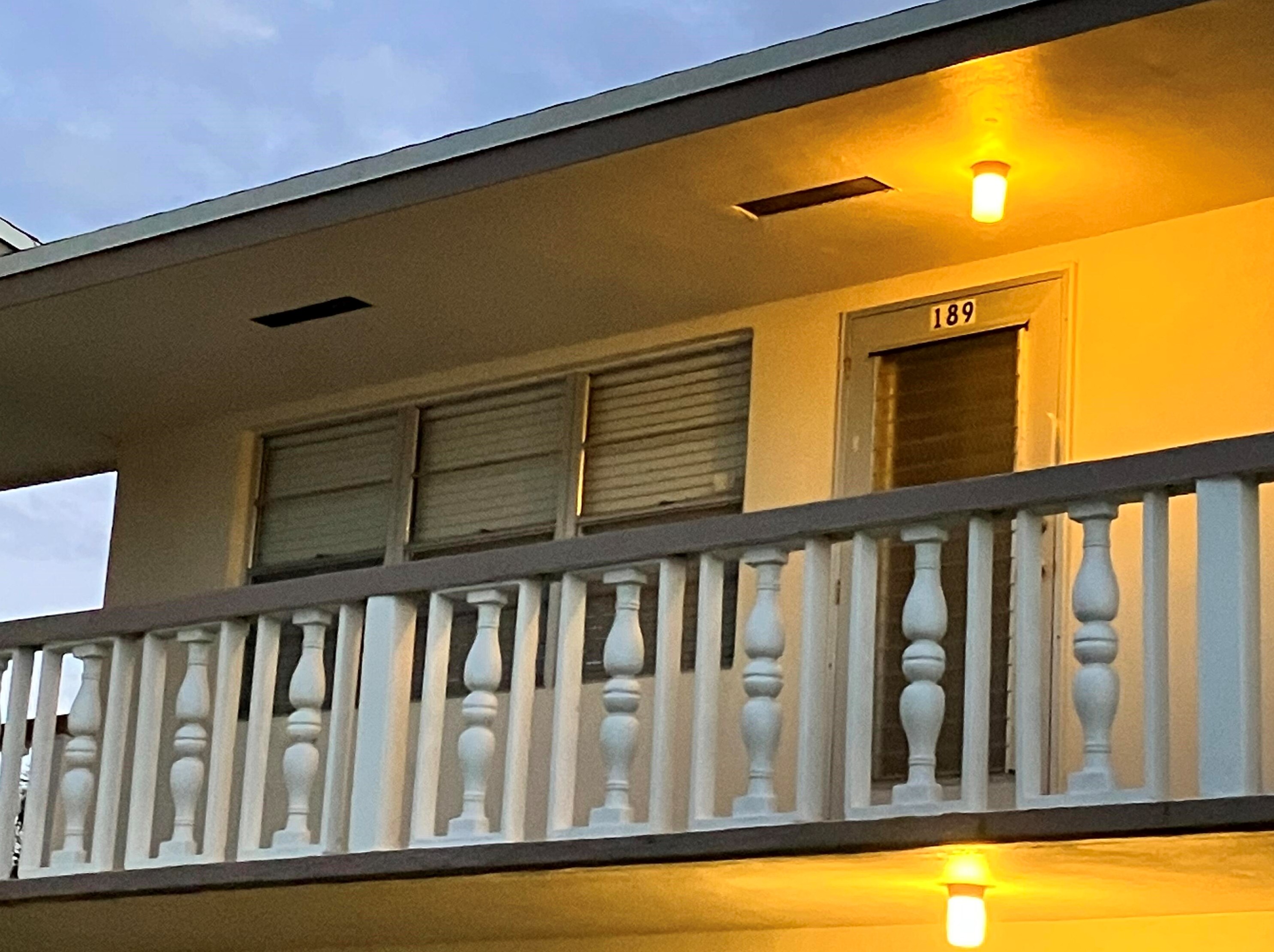 189 Camden H, West Palm Beach, FL 33417