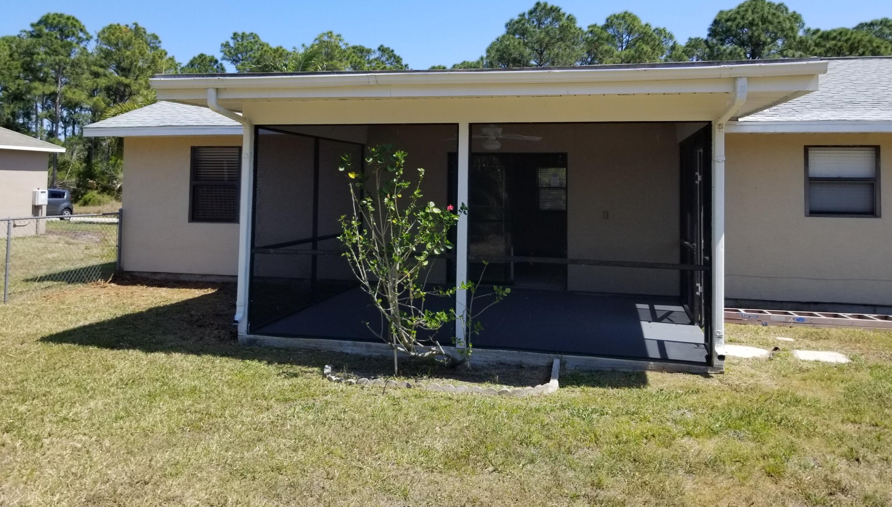 1292 Sw Curry St, Fort Pierce, FL 34983